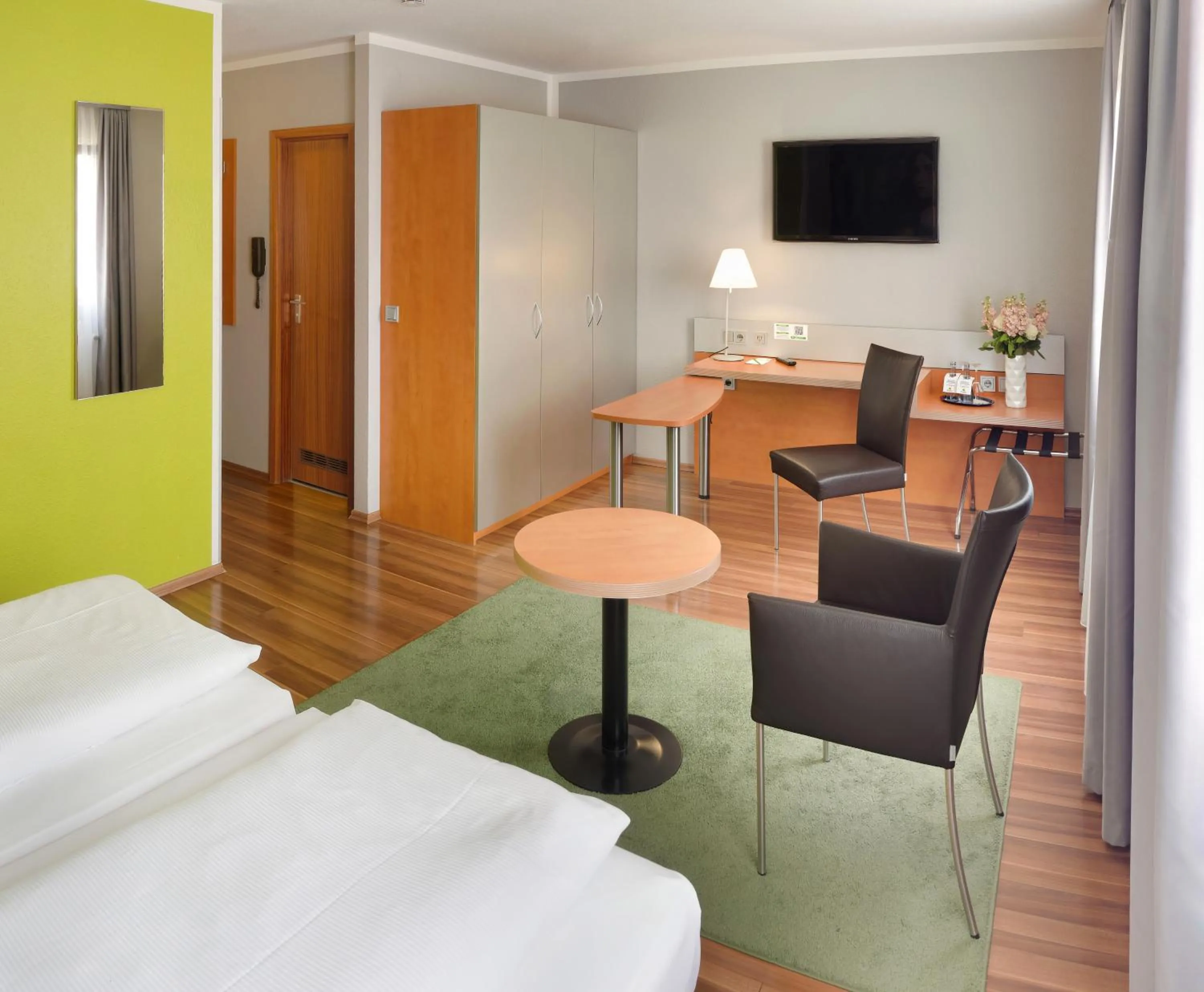 TV and multimedia, Bed in attimo Hotel Stuttgart***S