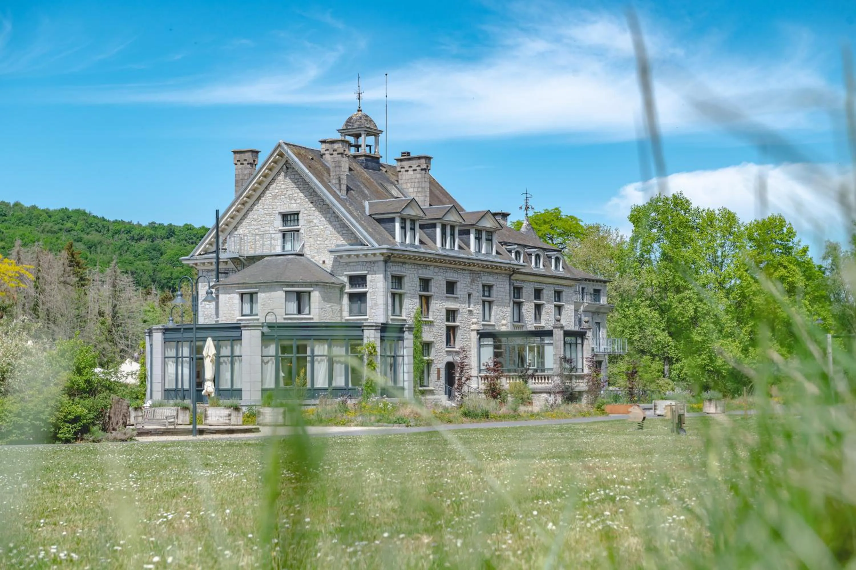 Property building in Les Sorbiers