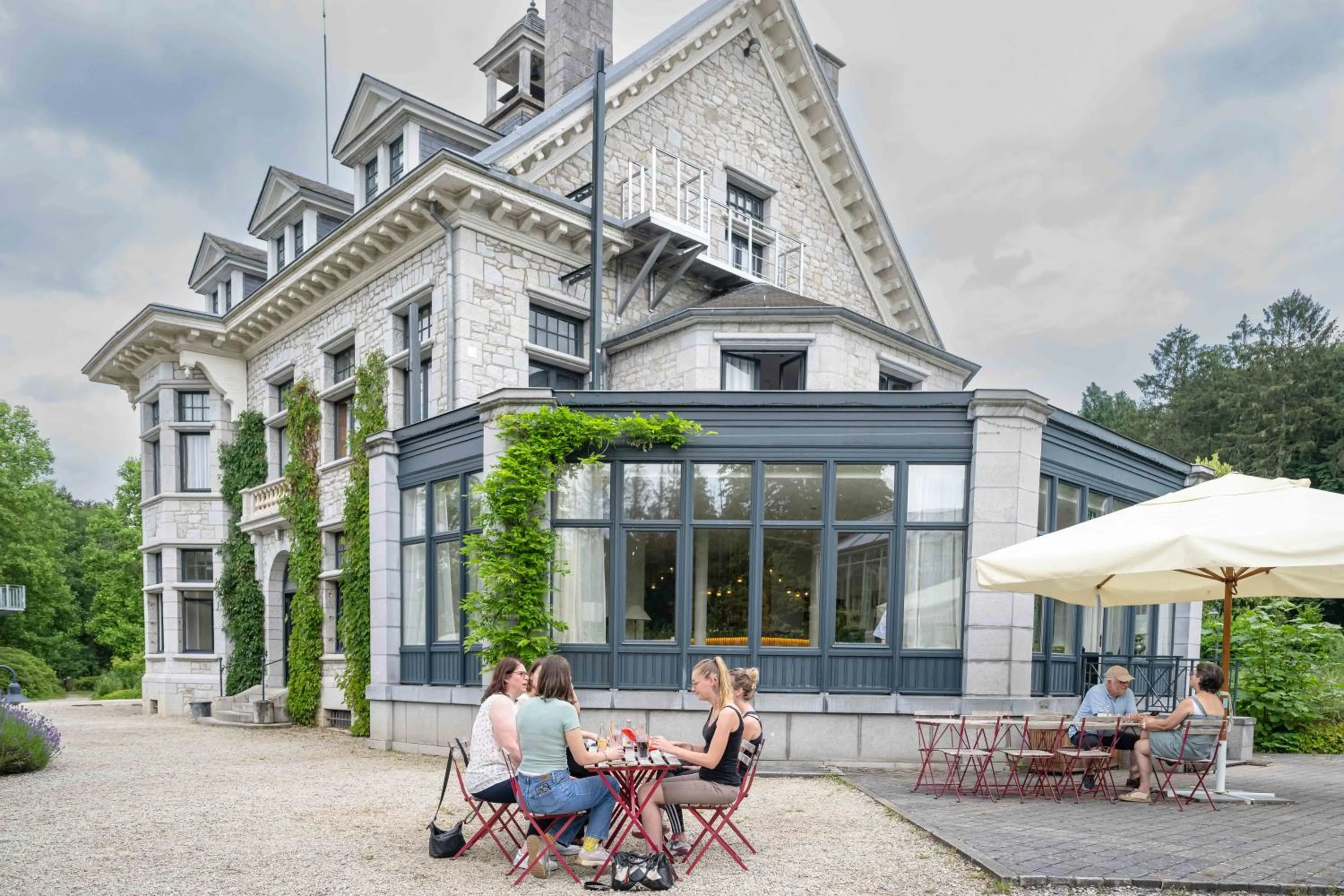 Lounge or bar in Les Sorbiers