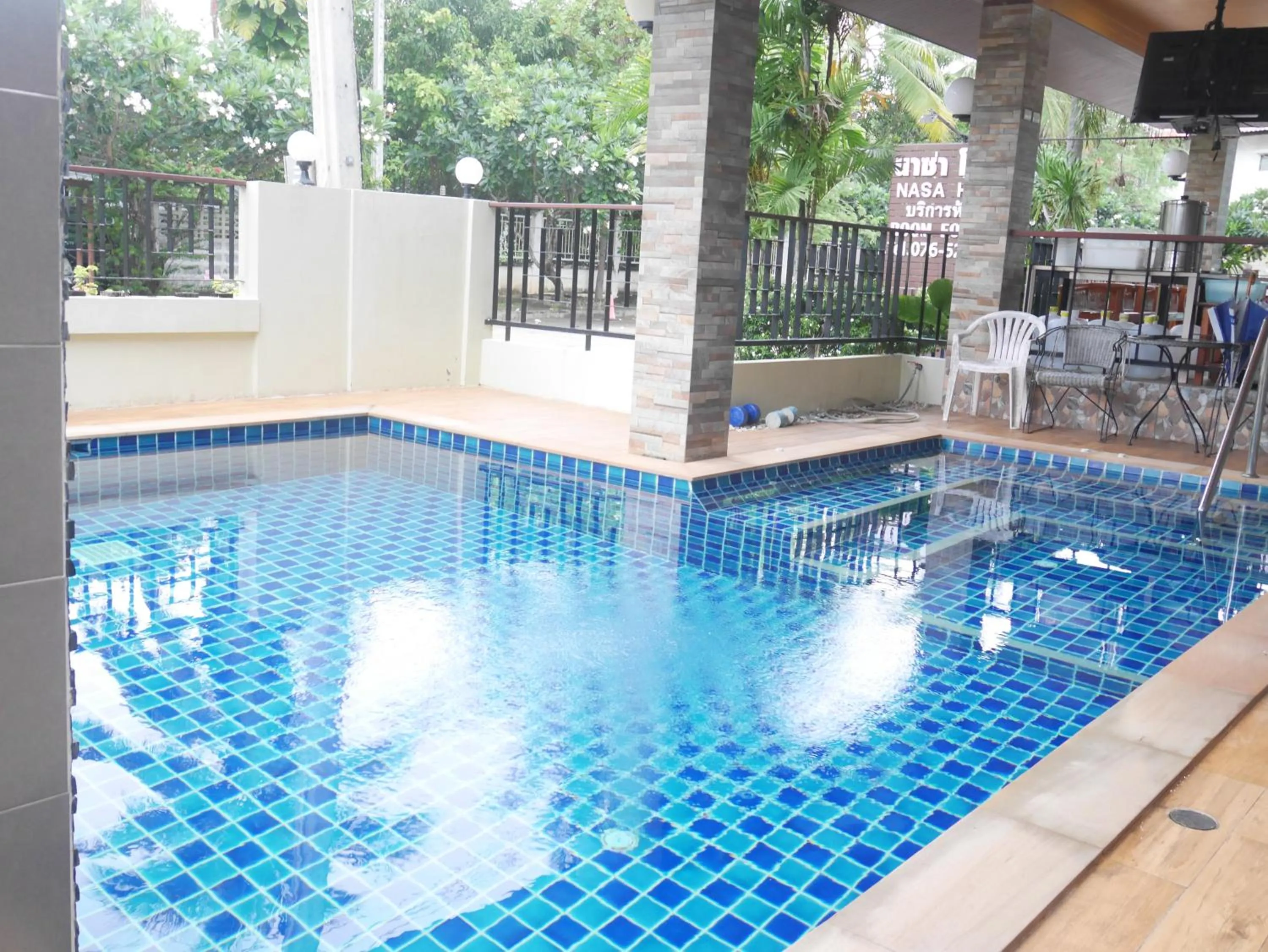 Swimming pool in Nasa Hotel
