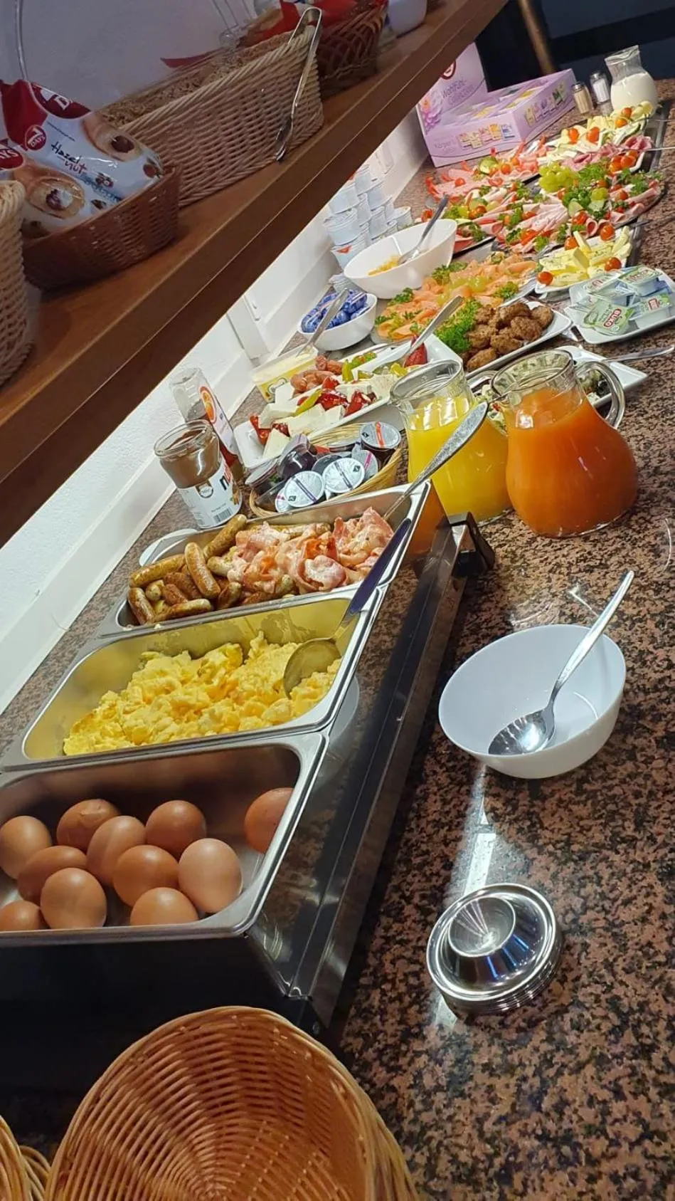 Breakfast in Hotel Astor