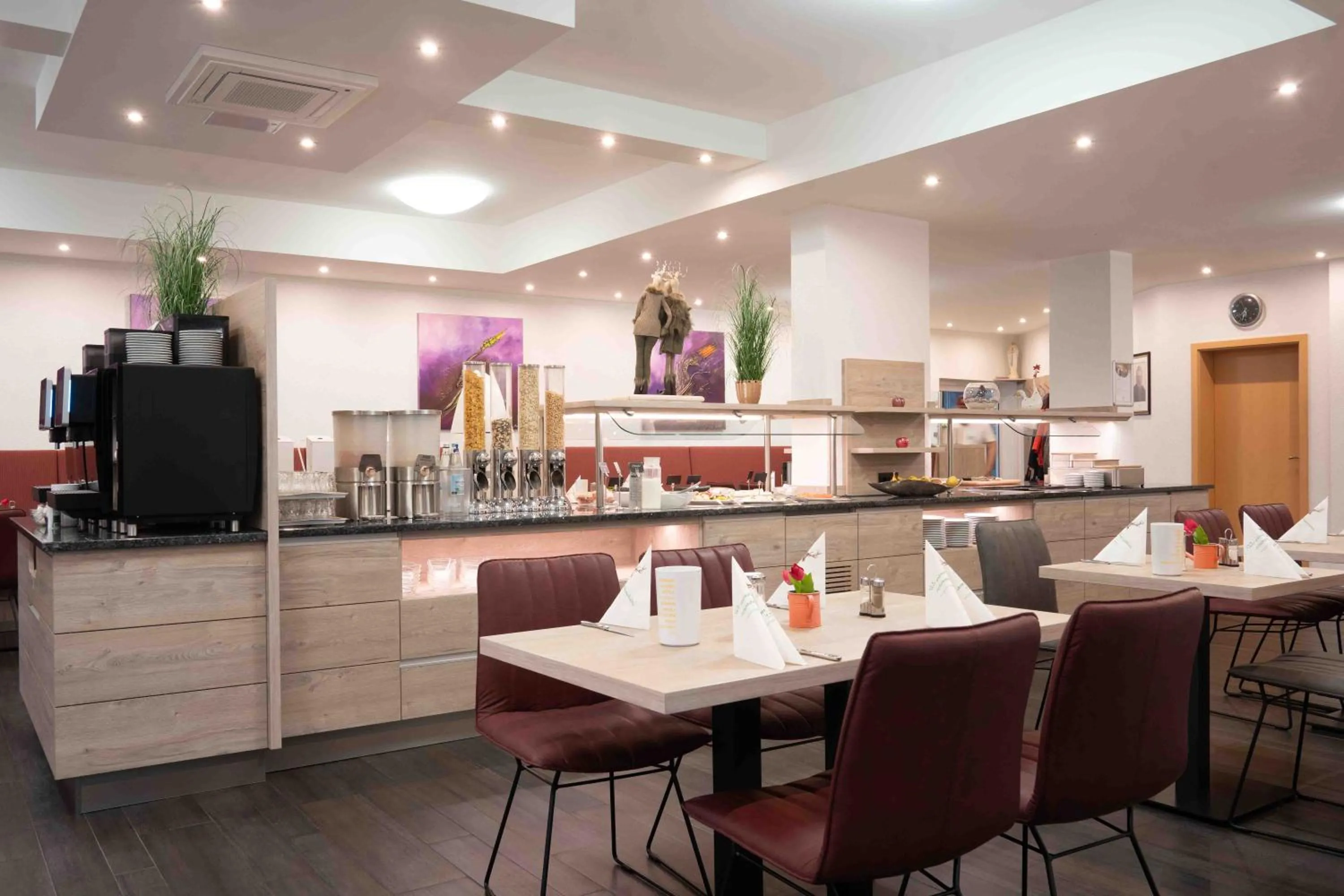 Buffet breakfast in Hotel Am Freischütz