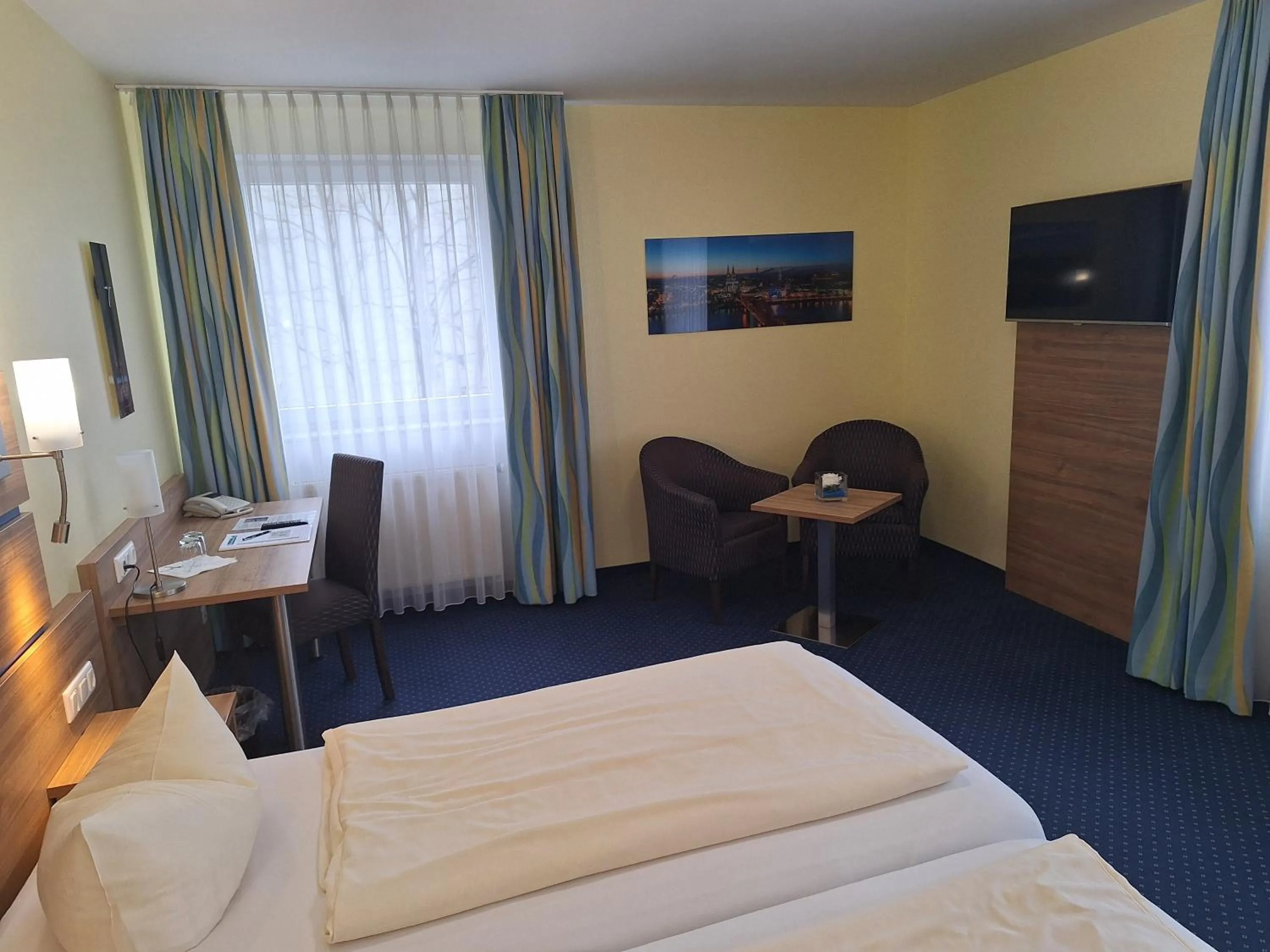 Photo of the whole room, Bed in Hotel Am Freischütz