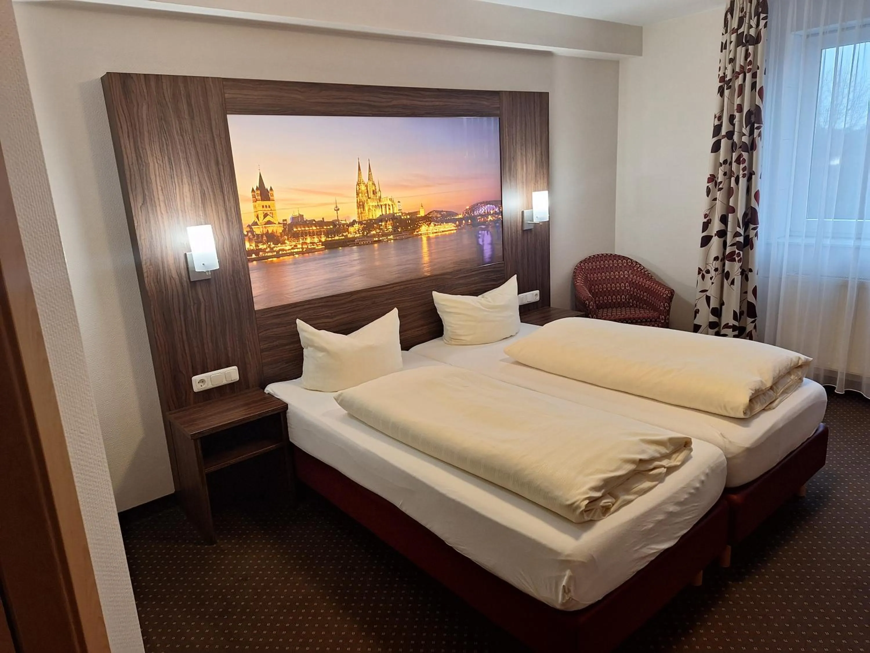 Photo of the whole room, Bed in Hotel Am Freischütz