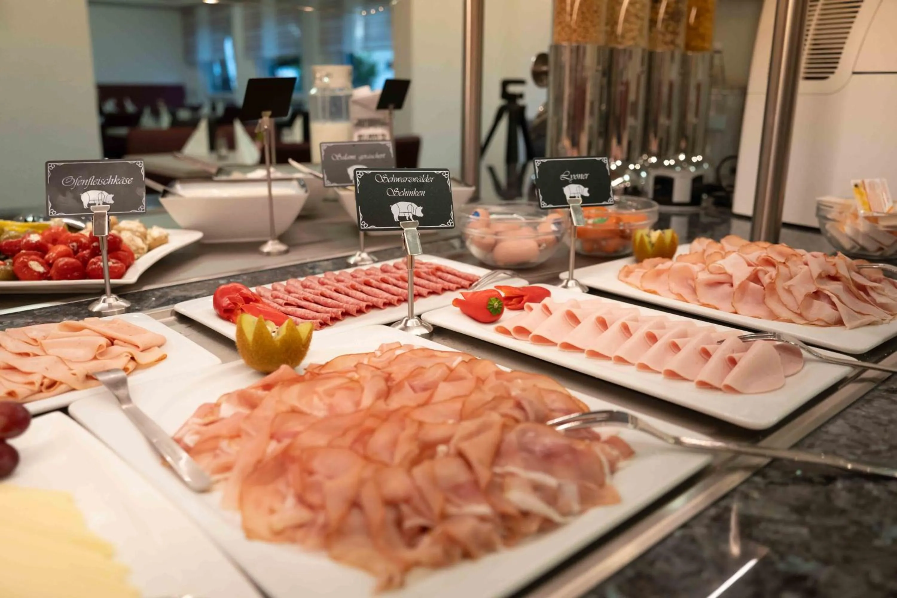 Buffet breakfast in Hotel Am Freischütz