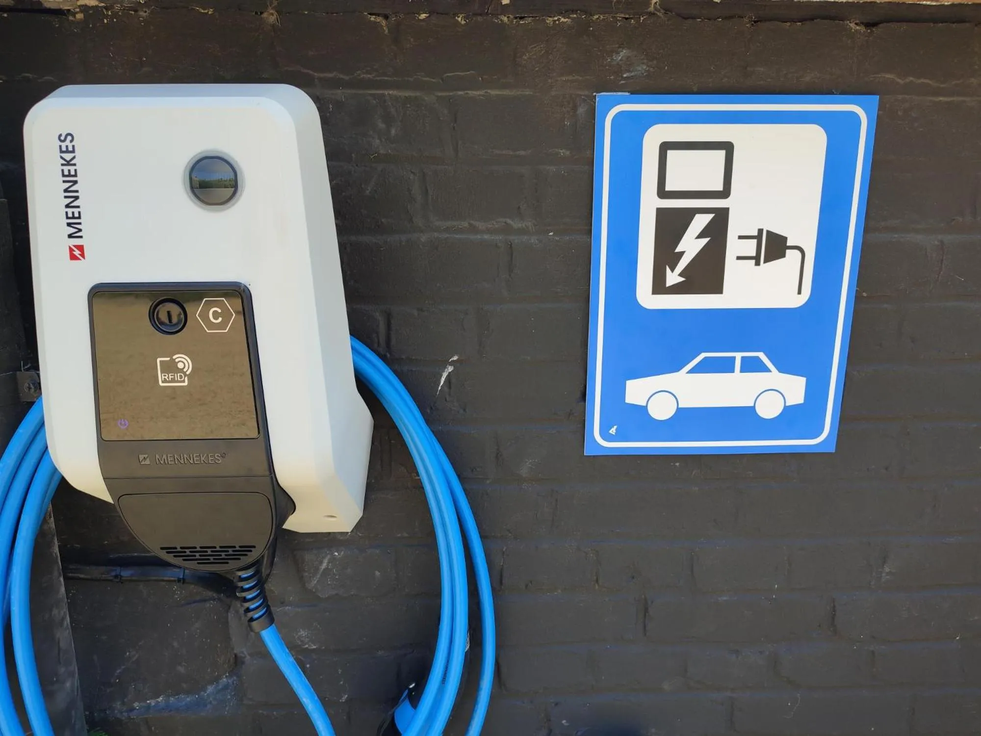 Parking in Hotel & Restaurant Maison Pal'Ange