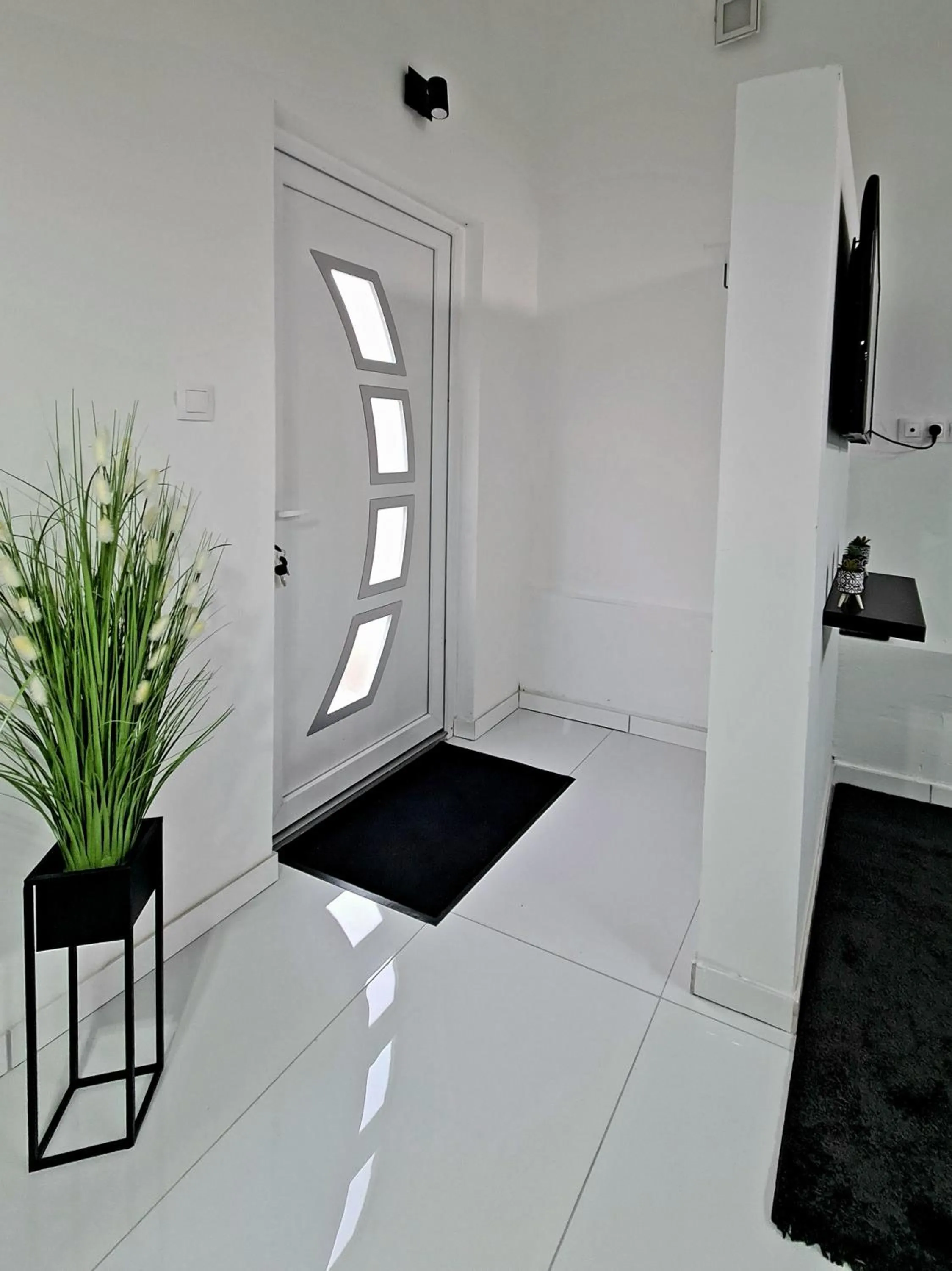 Property building in Airport Luxury Apartman 42