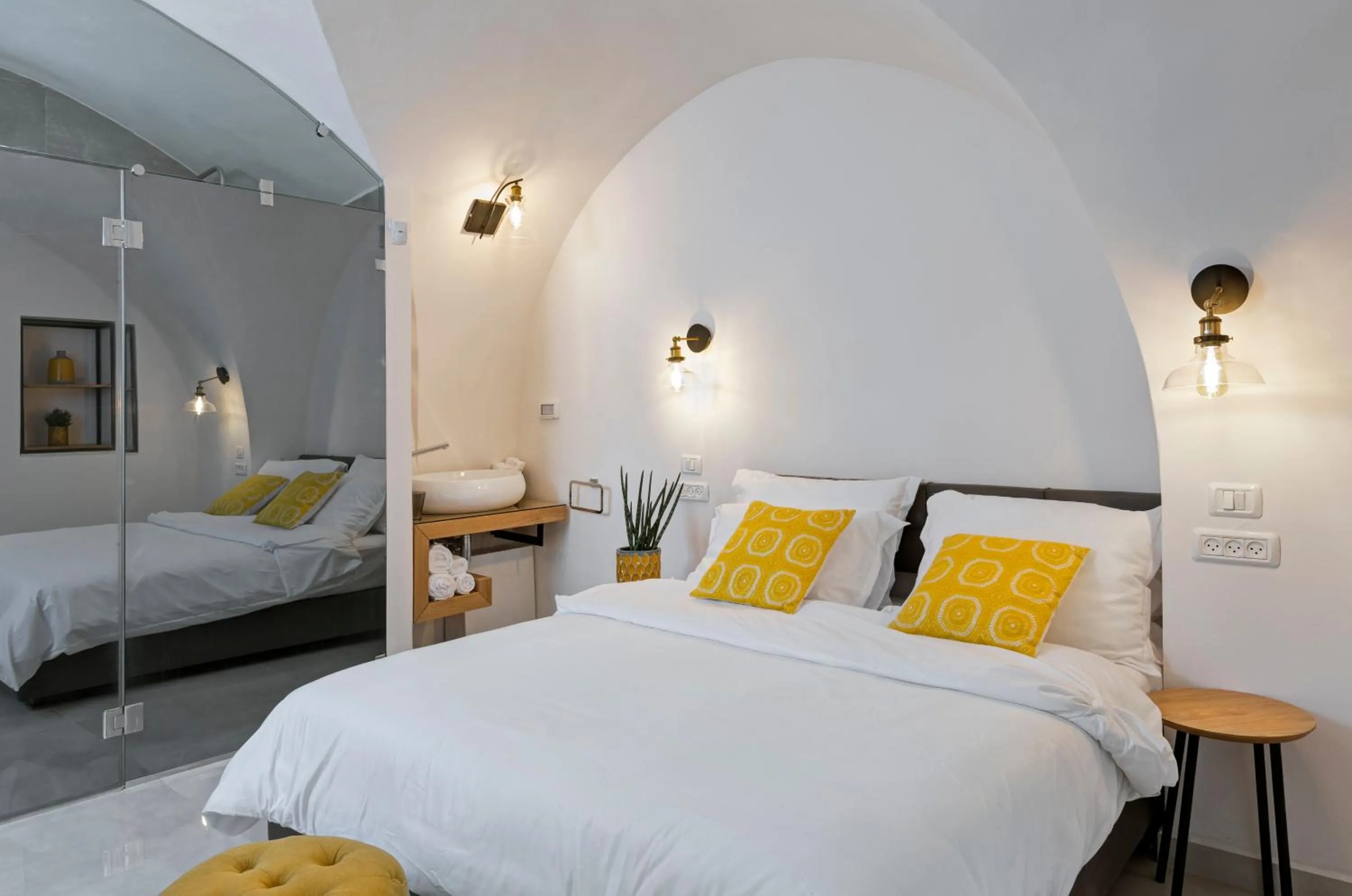 Bed in Old City Boutique Hotel