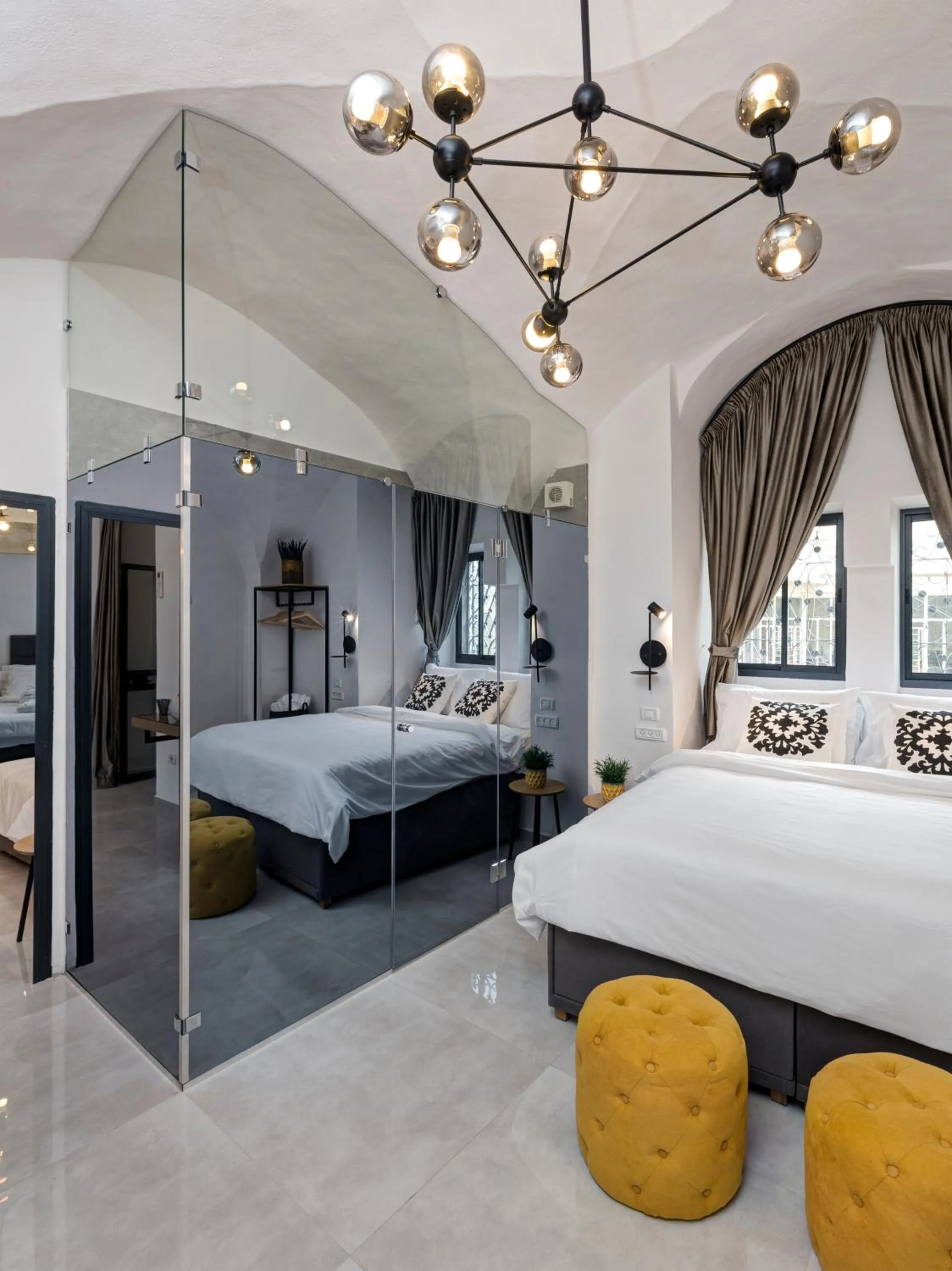 Photo of the whole room, Bed in Old City Boutique Hotel