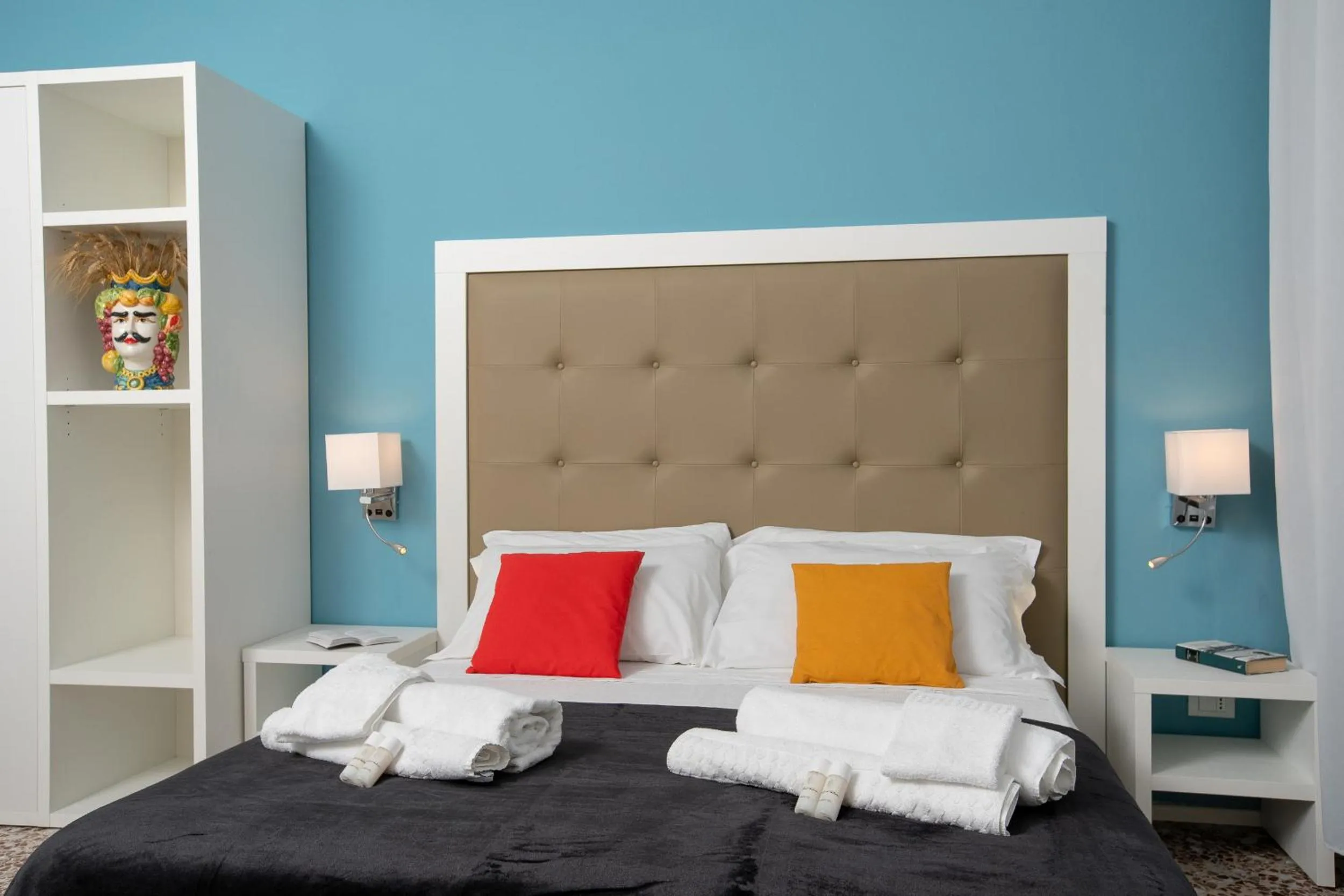 Bedroom, Bed in Regina Margherita