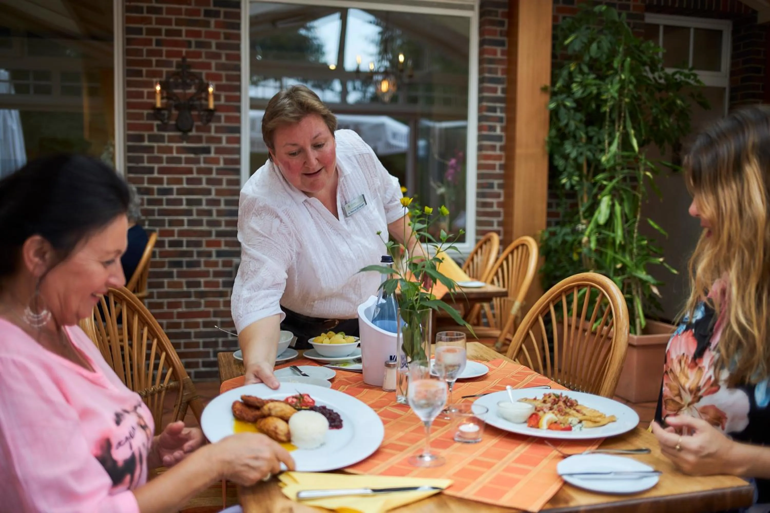 Restaurant/places to eat in Flairhotel Hubertus