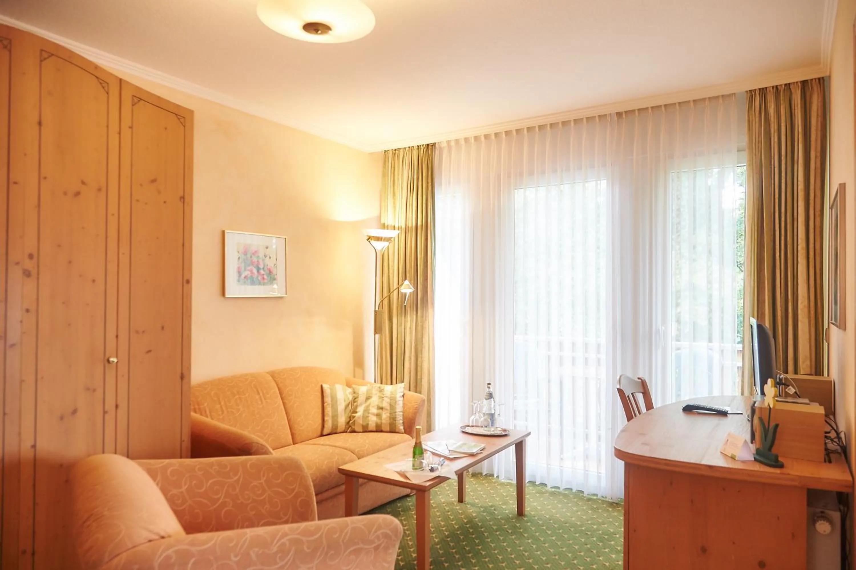 Photo of the whole room in Flairhotel Hubertus