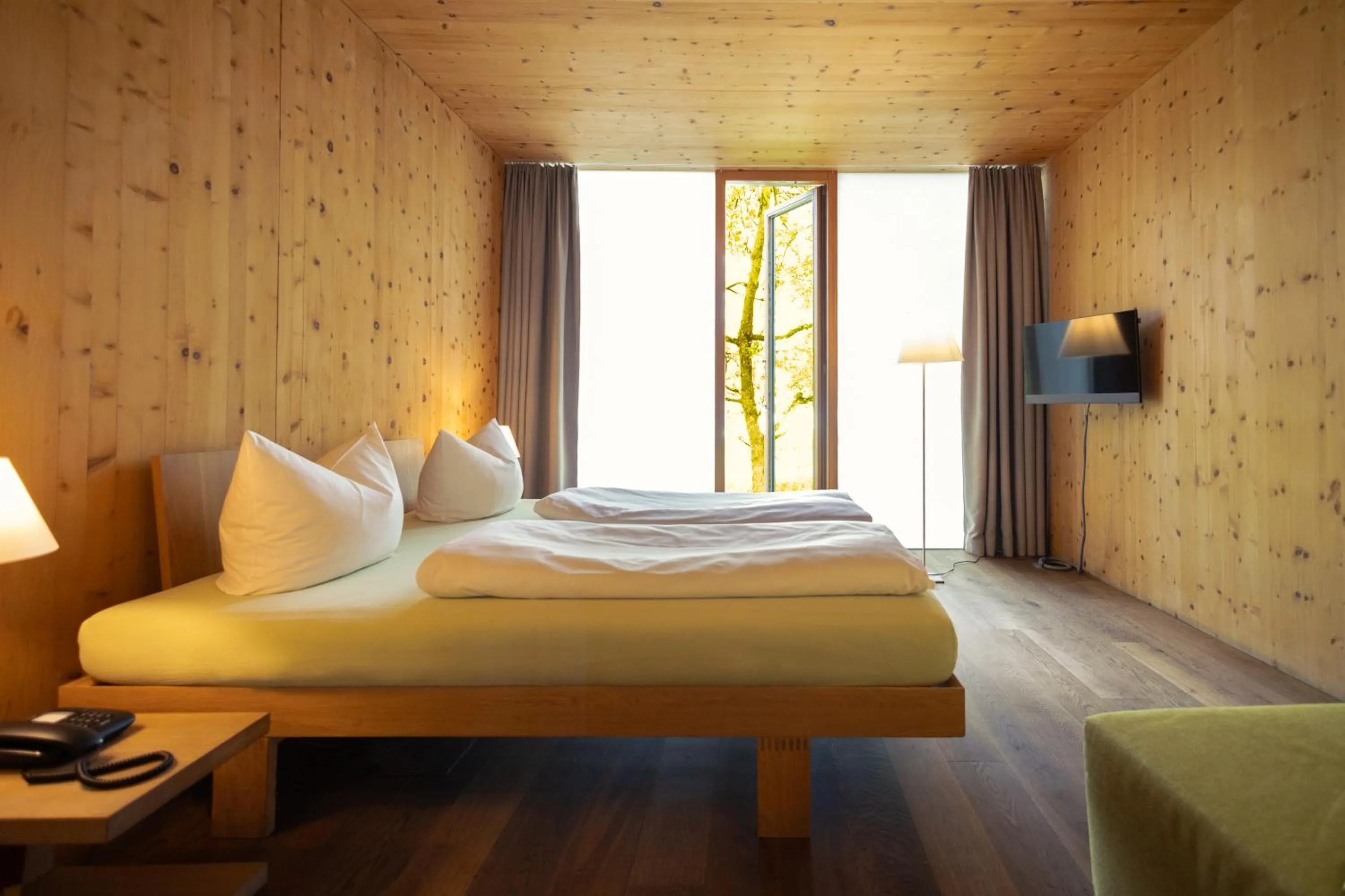 Bed in Hörger Biohotel und Tafernwirtschaft