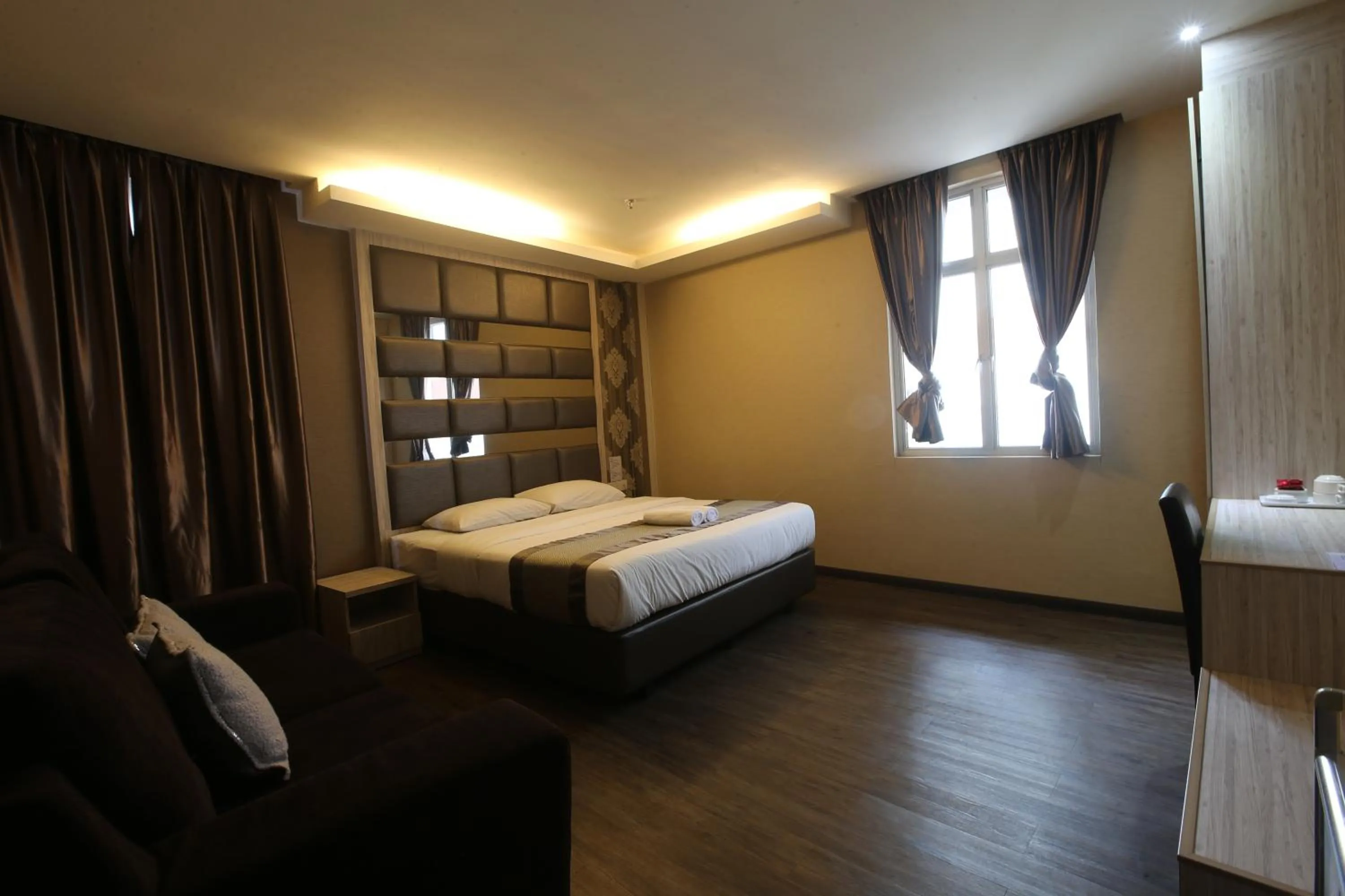 Bed in Kota Heritage Hotel