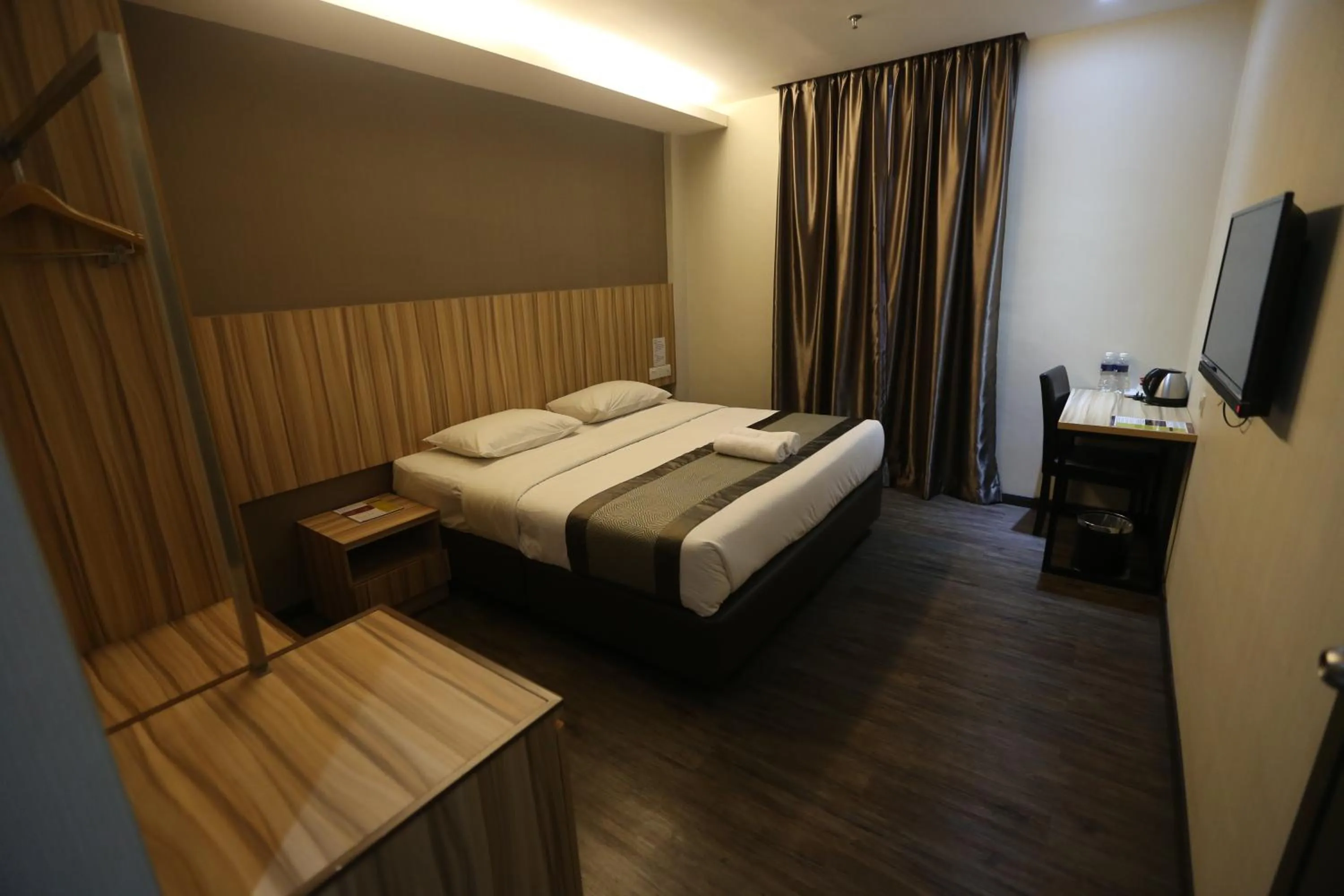 Bed in Kota Heritage Hotel