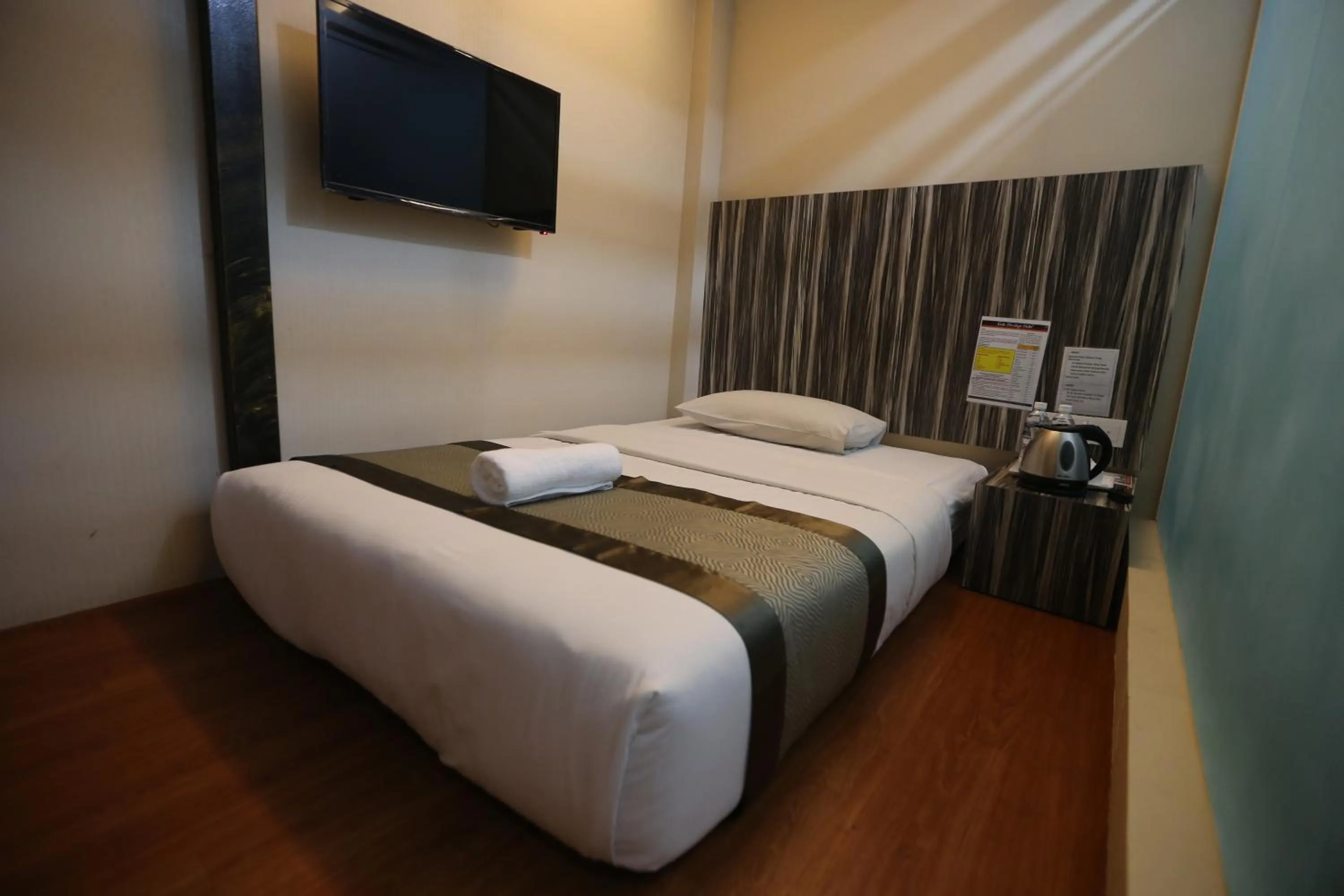 Bed in Kota Heritage Hotel