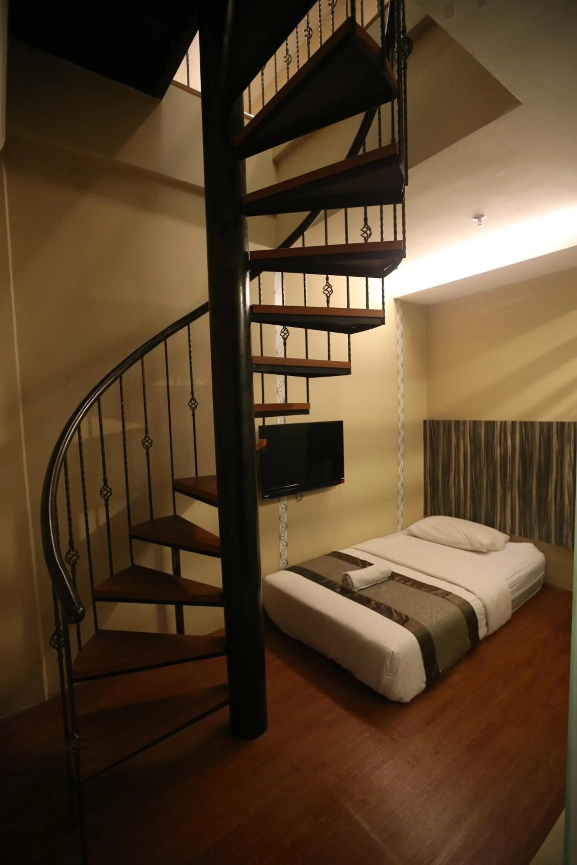 Bed in Kota Heritage Hotel