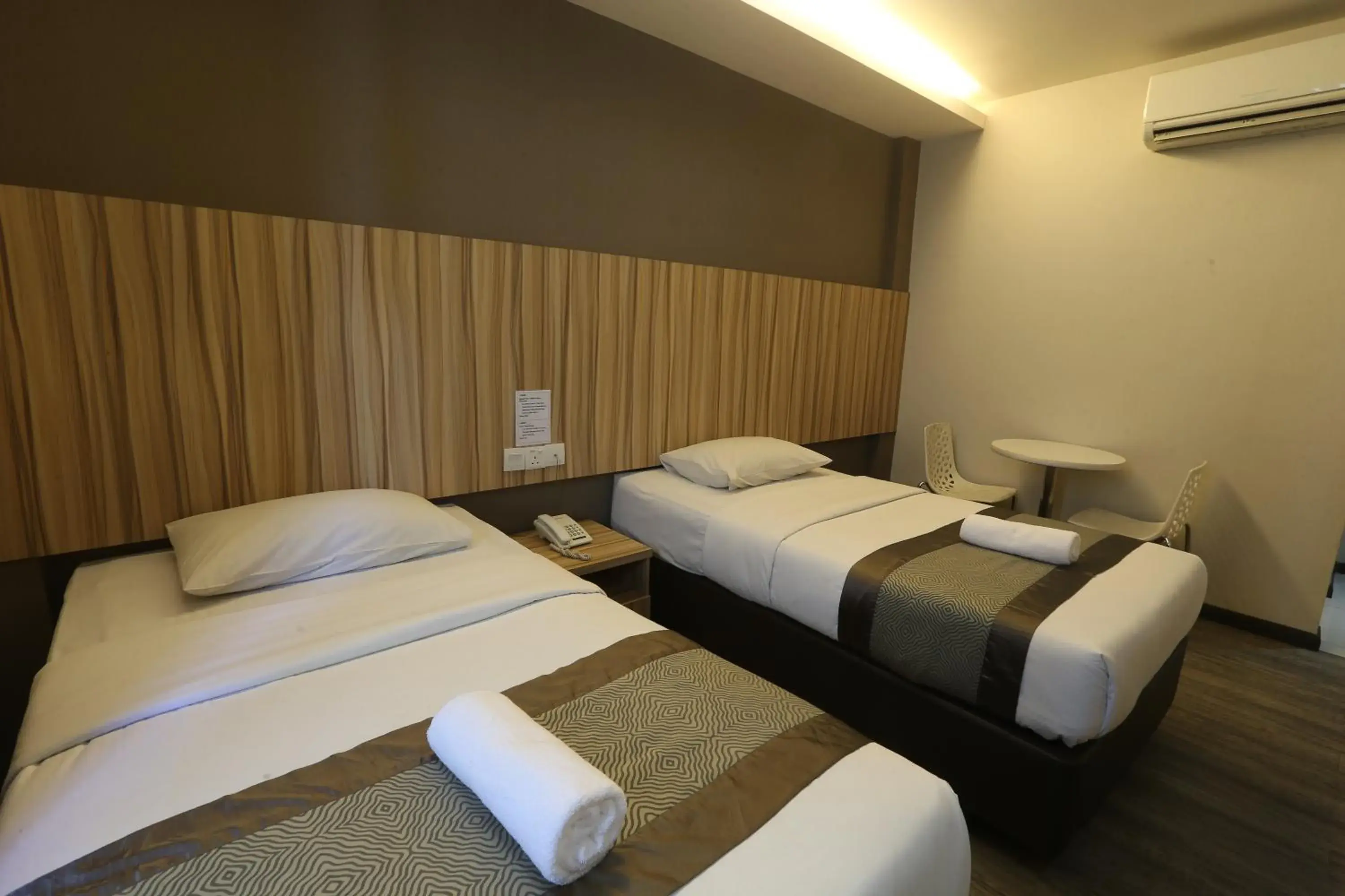 Deluxe Twin Room in Kota Heritage Hotel Deluxe Twin Room in Kota Heritage Hotel