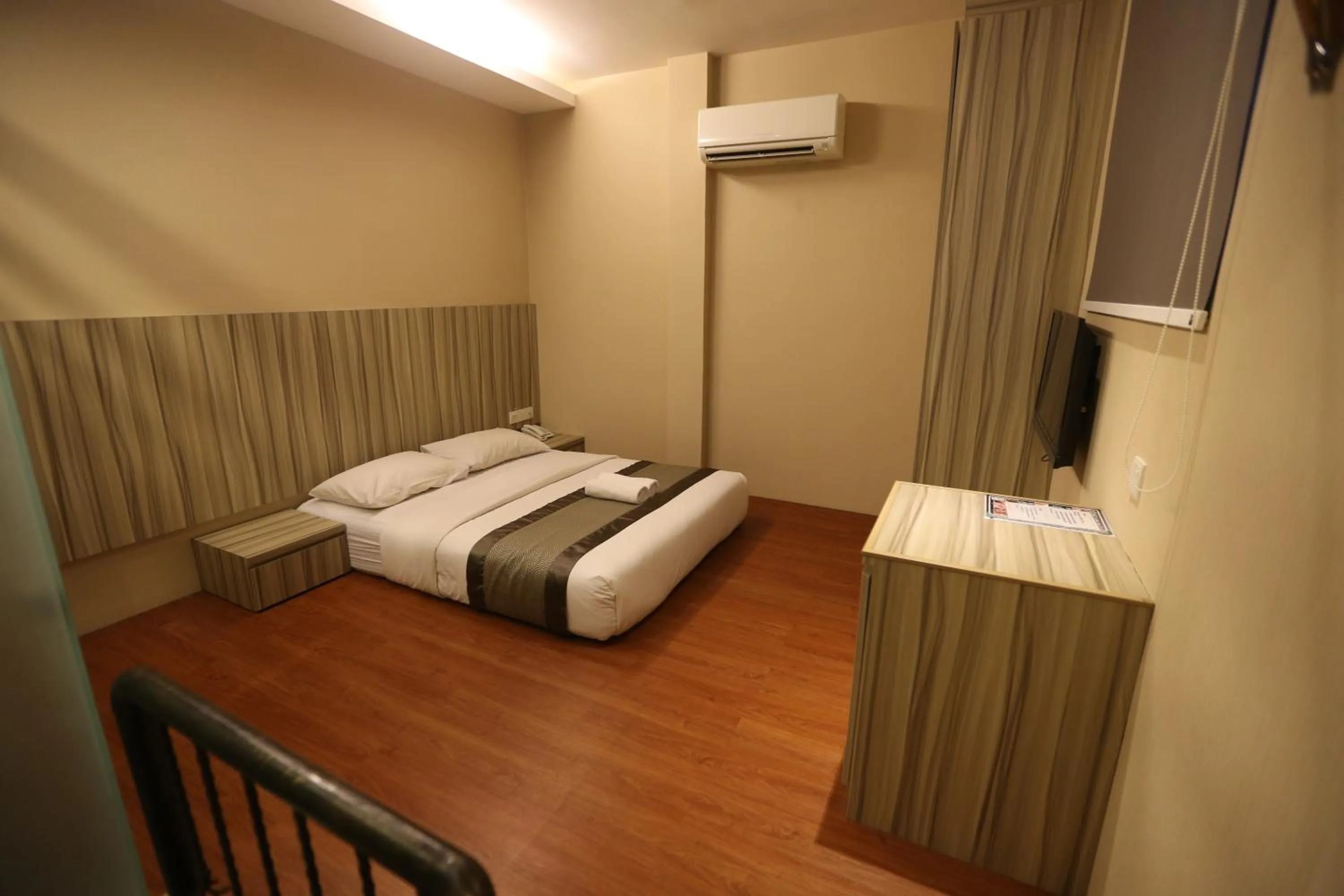 Bed in Kota Heritage Hotel