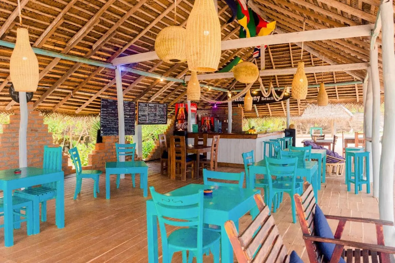 Restaurant/places to eat in Harmony Beach Resort