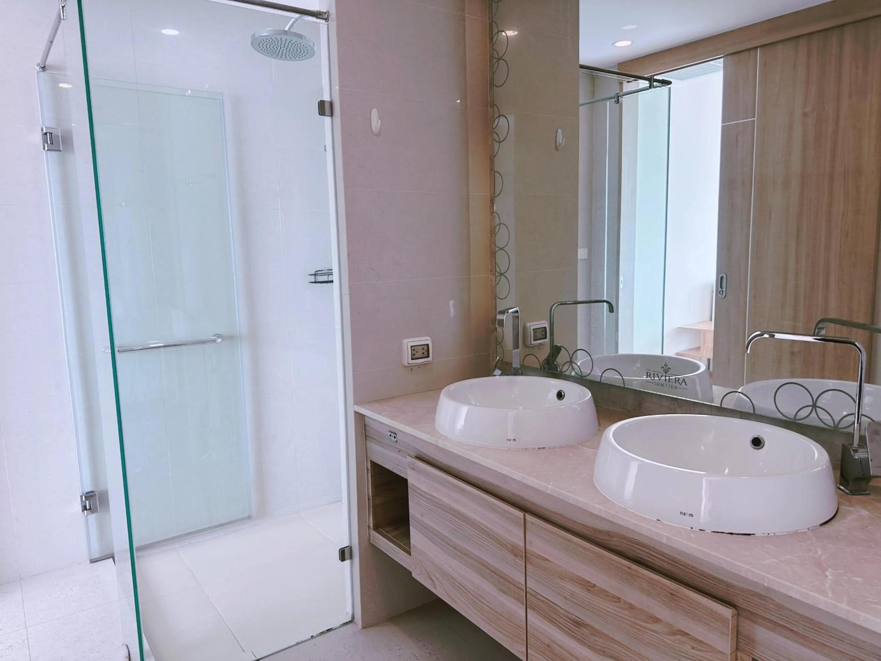 Riviera Jomtien by Daisy Pattaya