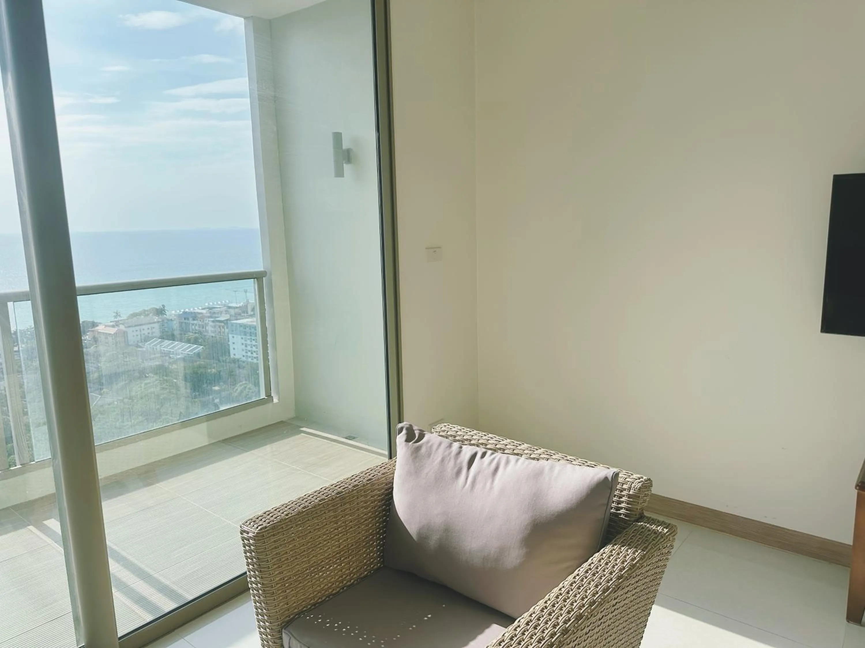 Riviera Jomtien by Daisy Pattaya