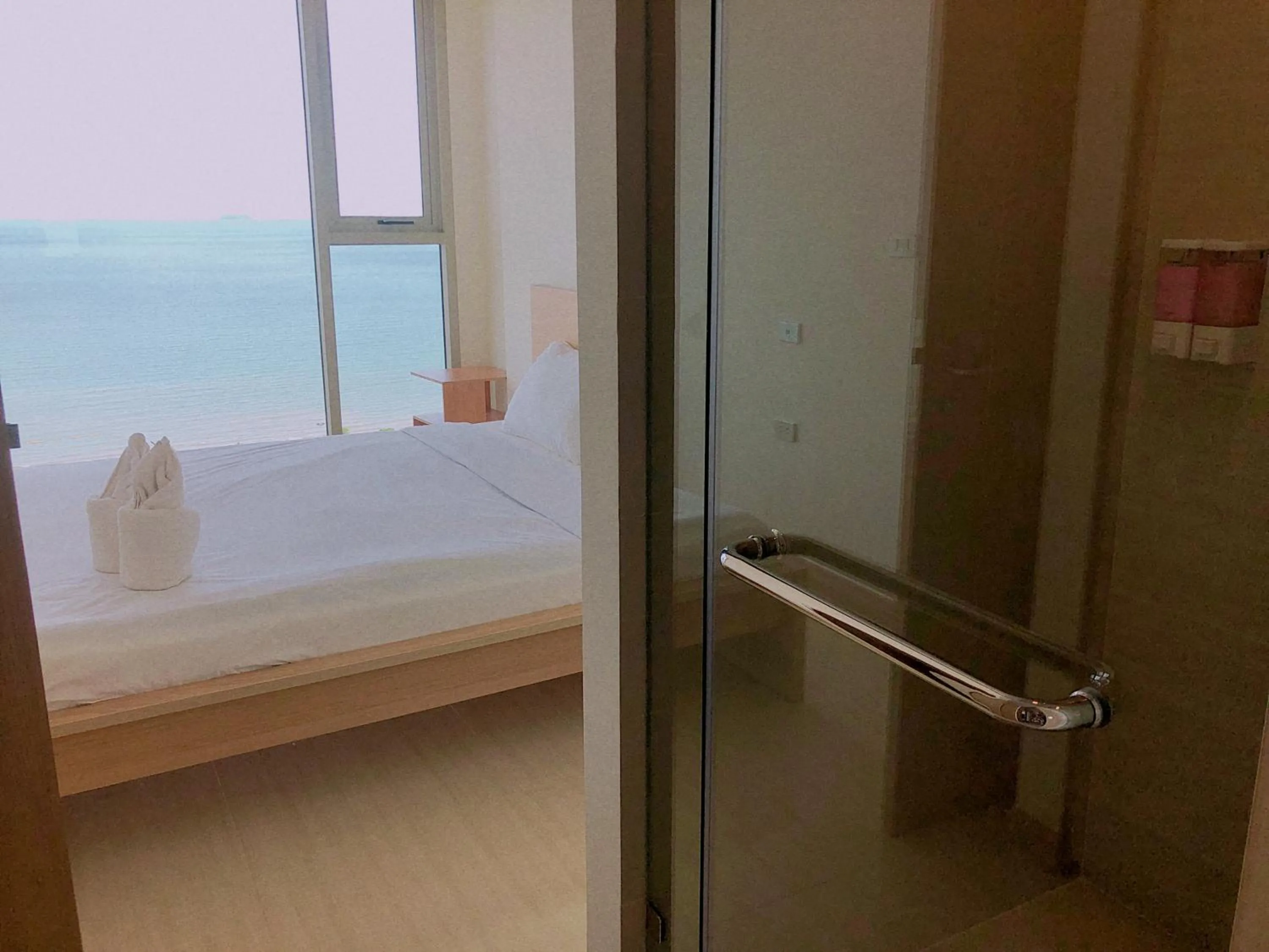 Bed in Riviera Jomtien by Daisy Pattaya