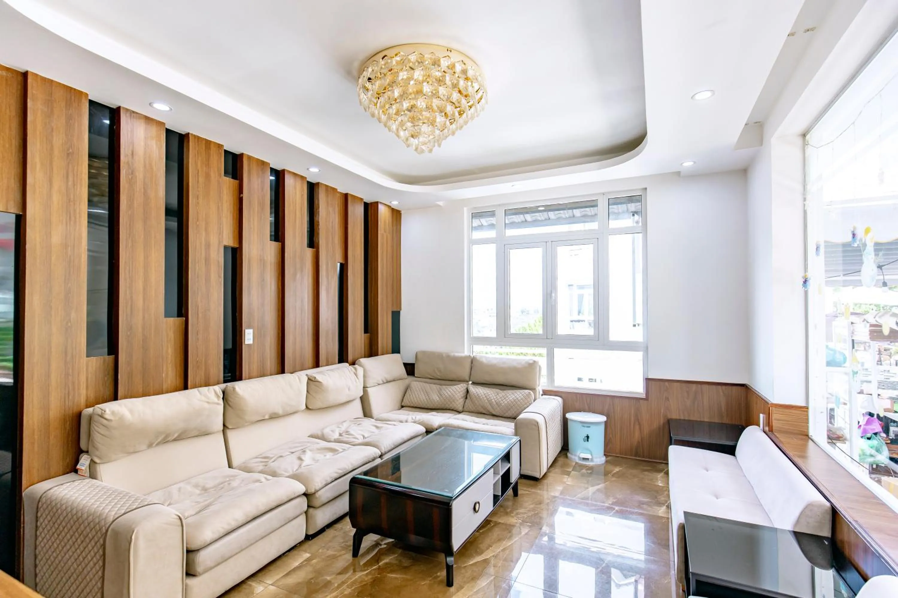 Living room in Dallas Hotel Dalat