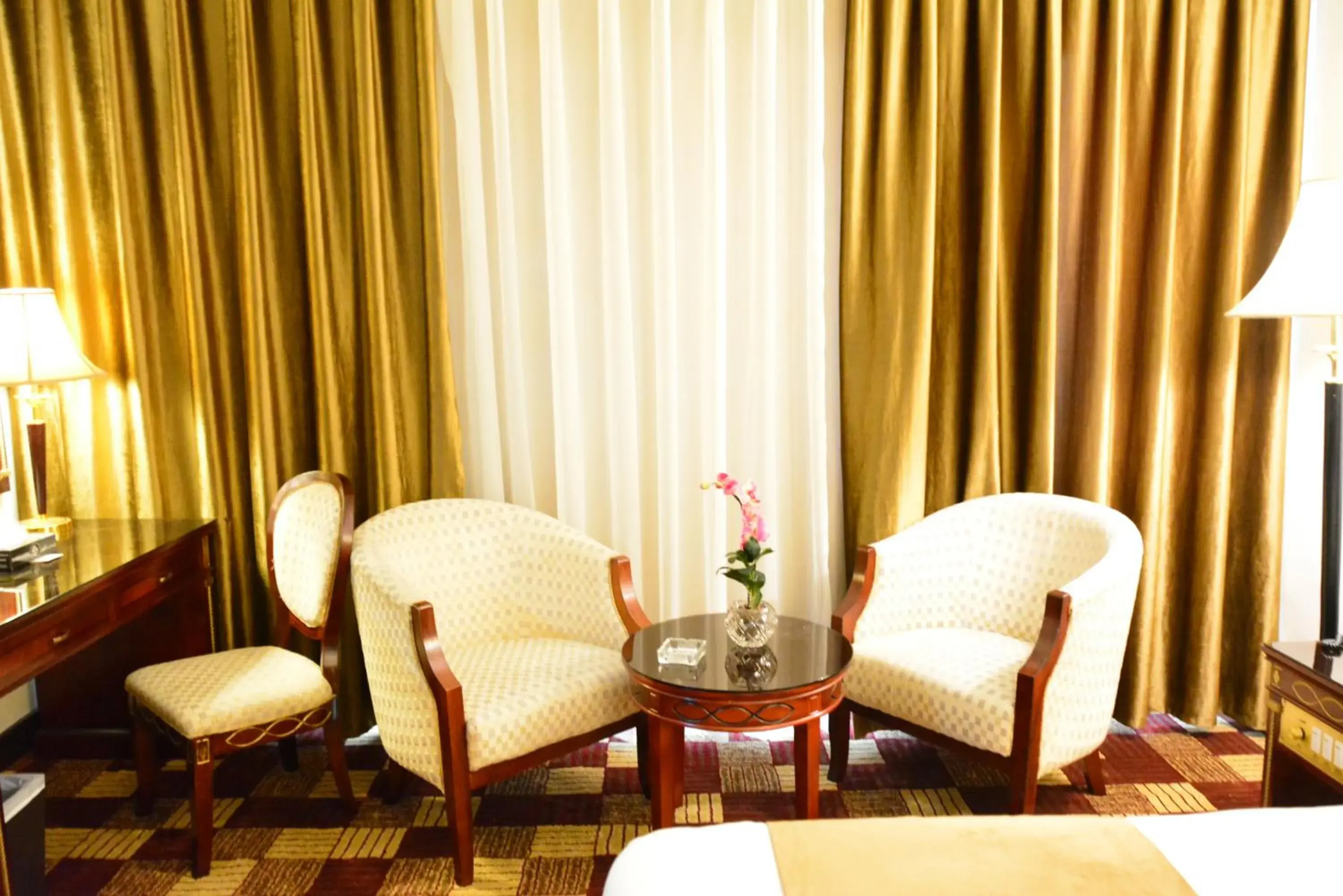 Deluxe Suite in Rakeen Hotel Deluxe Suite in Rakeen Hotel