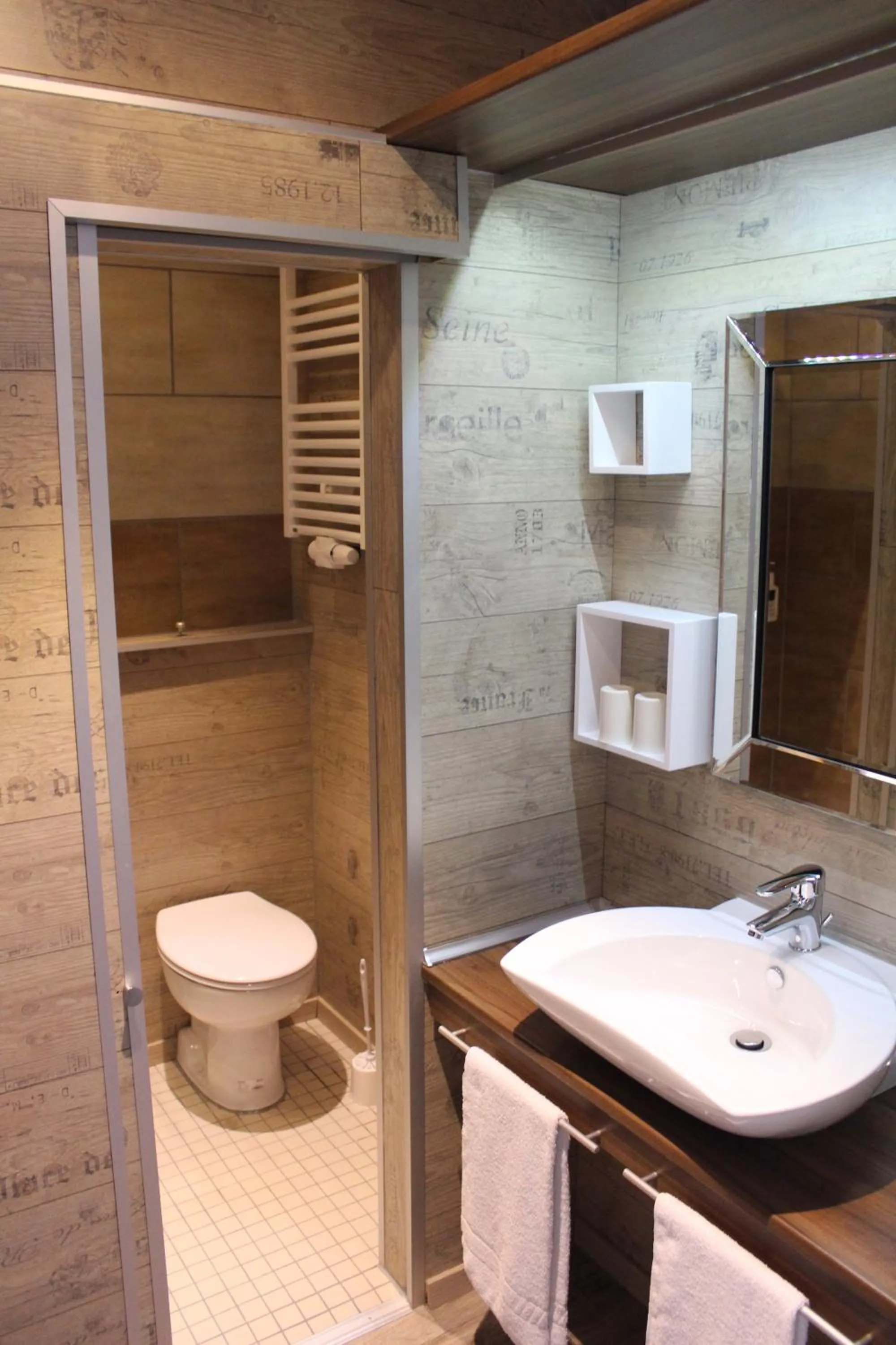 Bathroom in Waldgasthaus am Schwarzenbruch