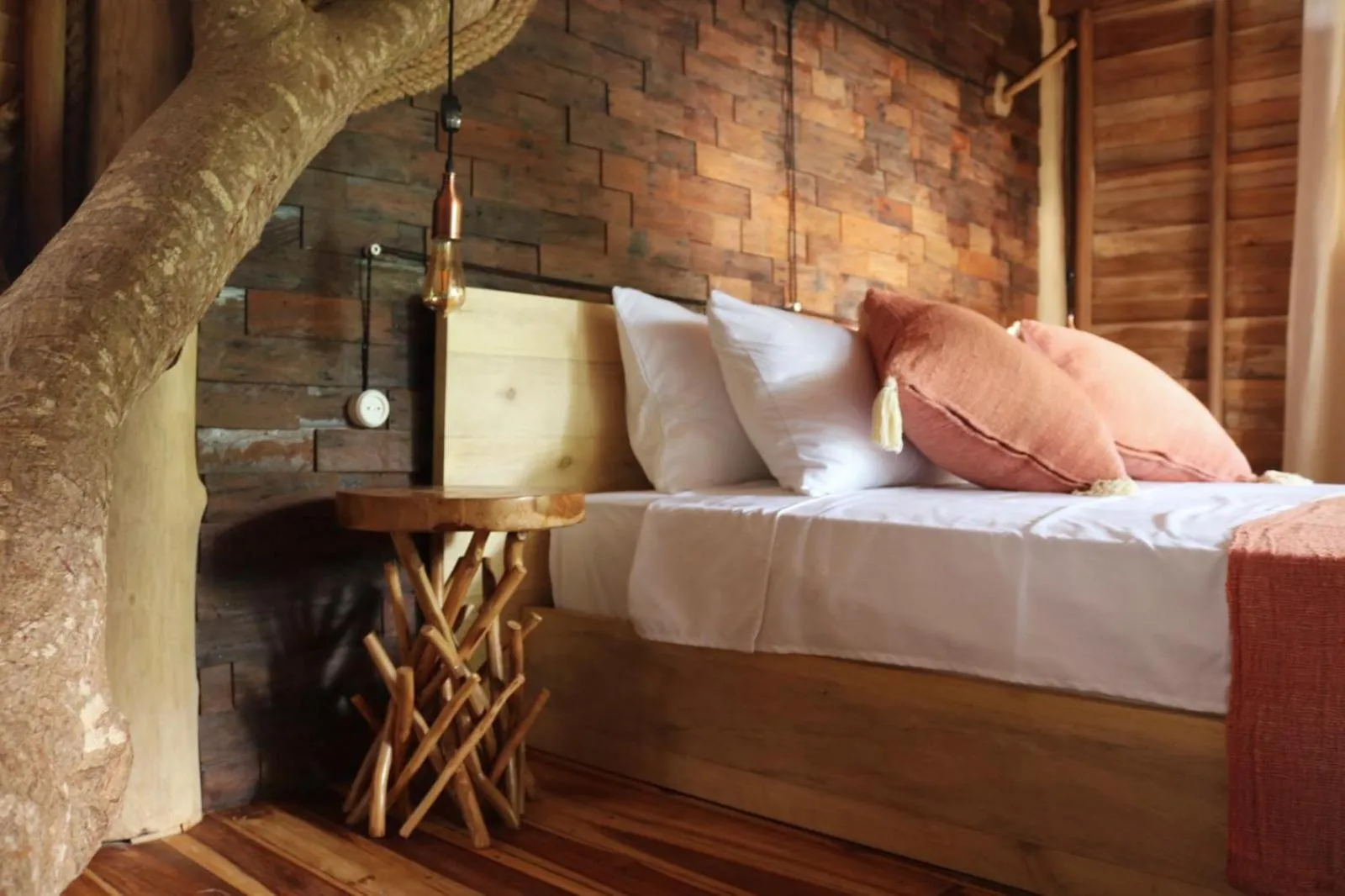 Bed in Roots Tree House