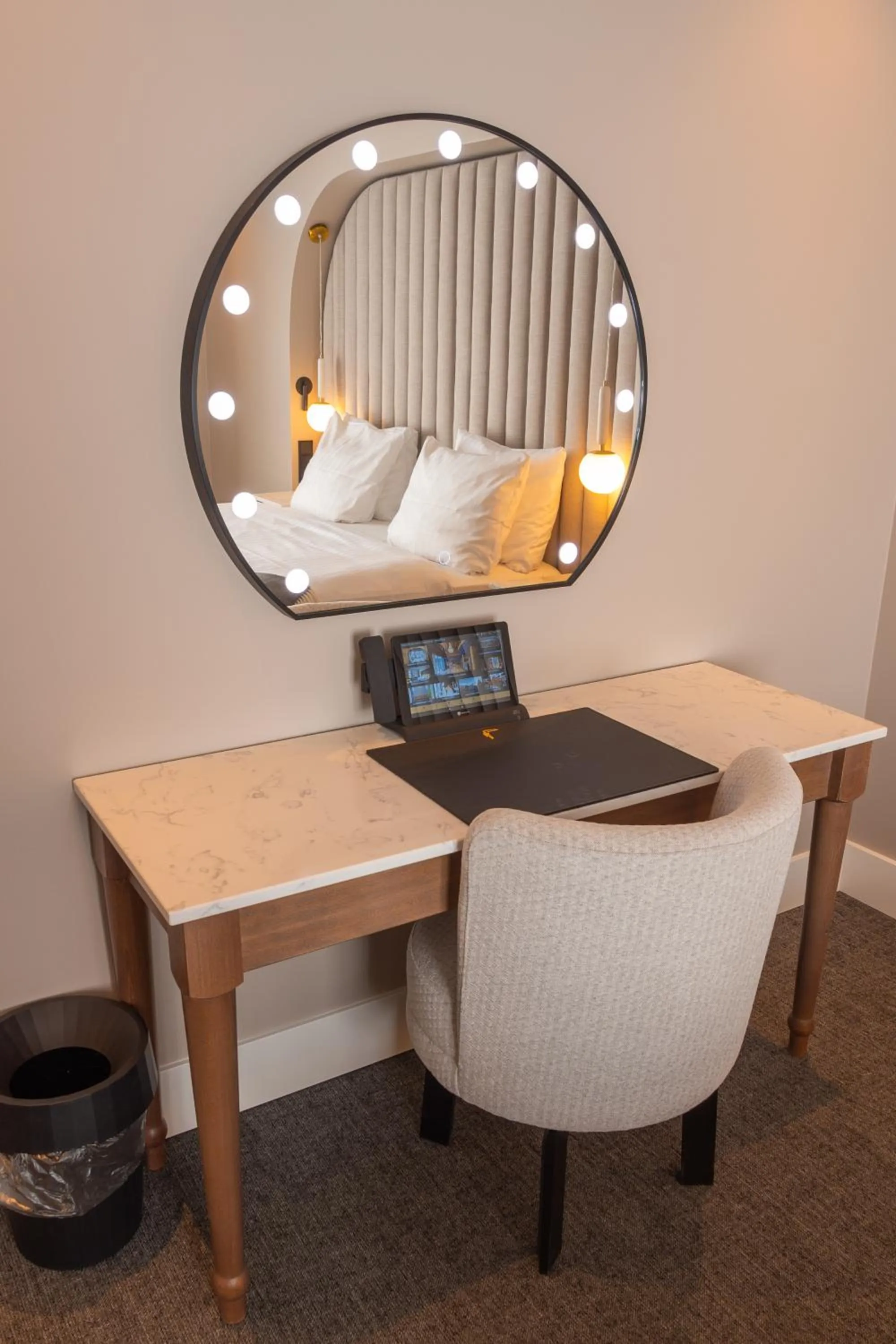Seating area, Bed in Van der Valk Hotel Hildesheim