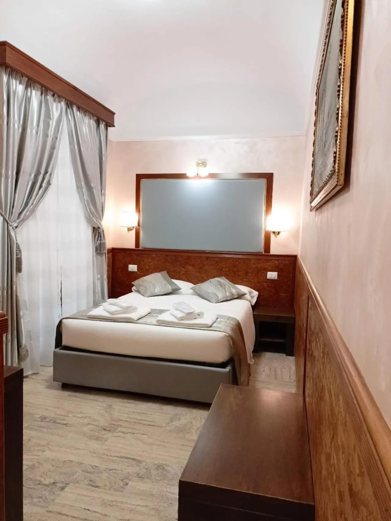 Bed in Korean Sonata