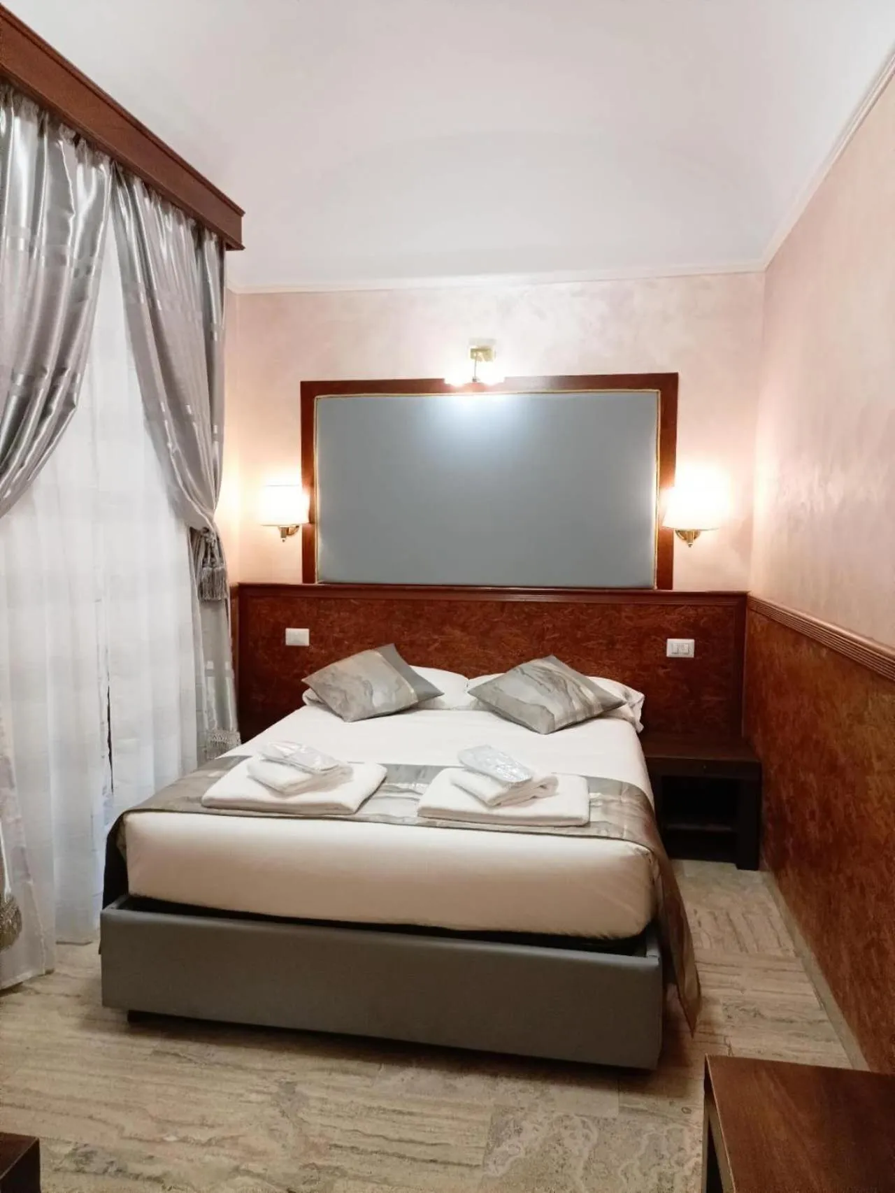 Bed in Korean Sonata