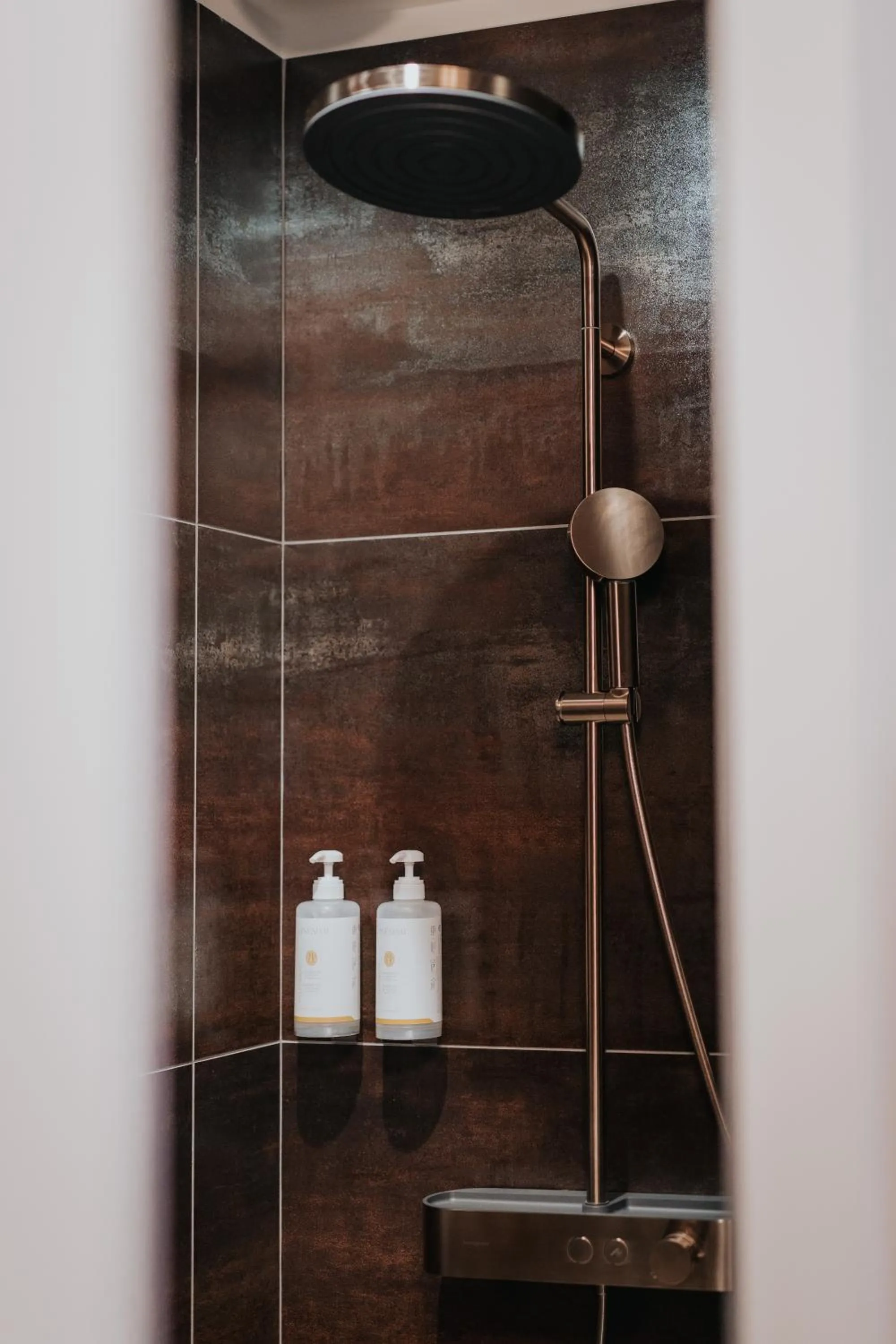 Shower in Les Cabottes