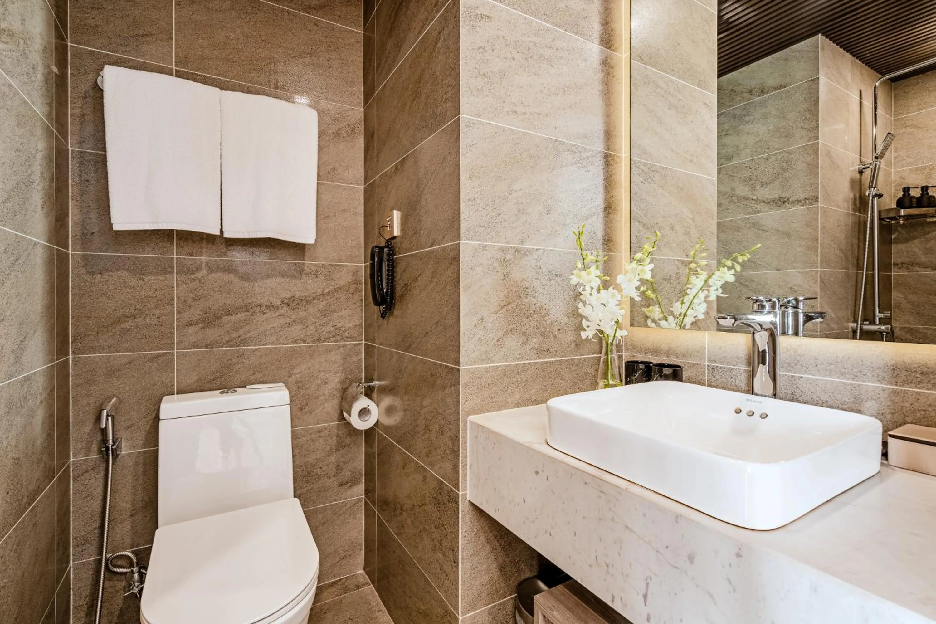 Toilet in HAIAN Riverfront Hotel Da Nang