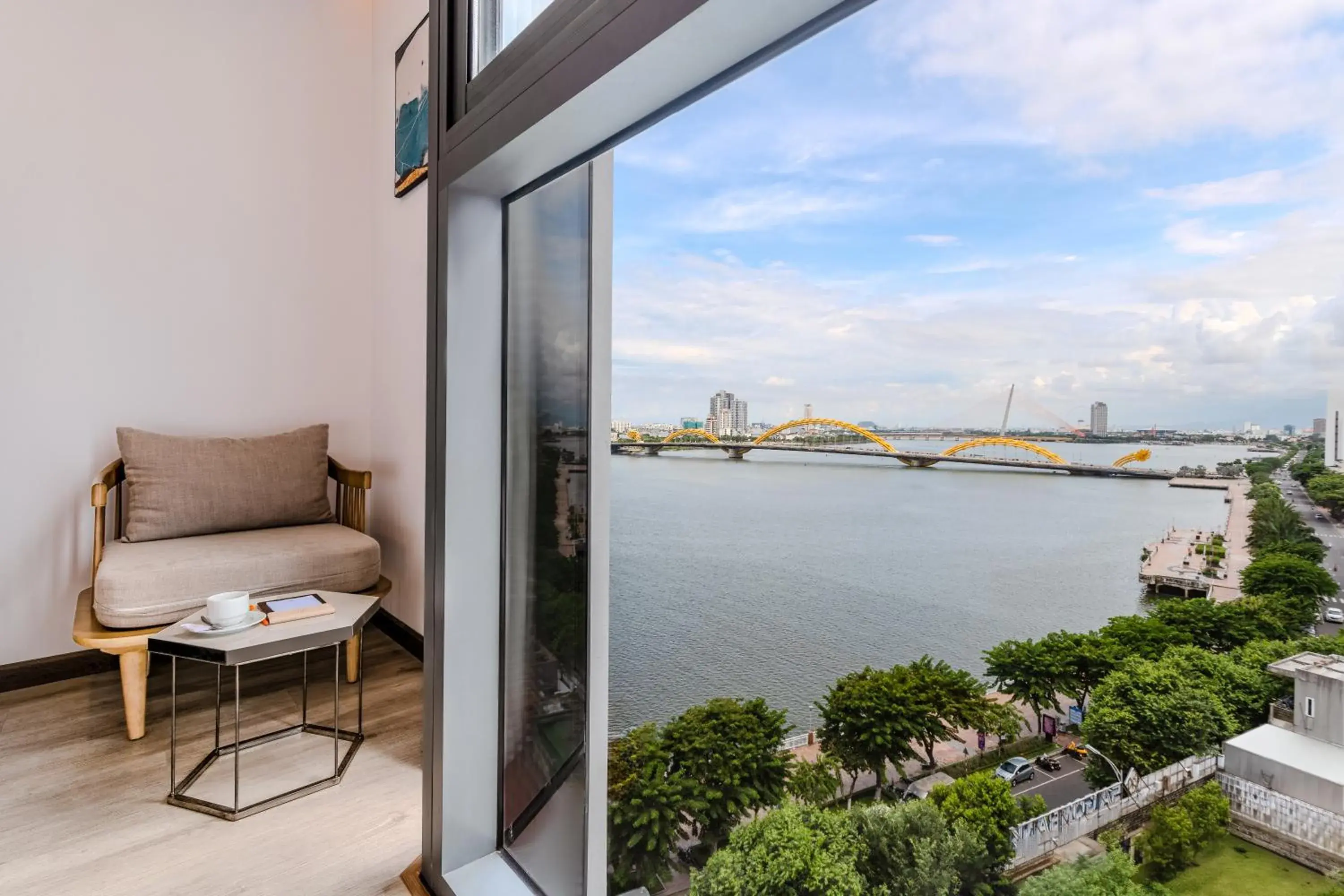 Deluxe Partial Riverview Twin in HAIAN Riverfront Hotel Da Nang Deluxe Partial Riverview Twin in HAIAN Riverfront Hotel Da Nang