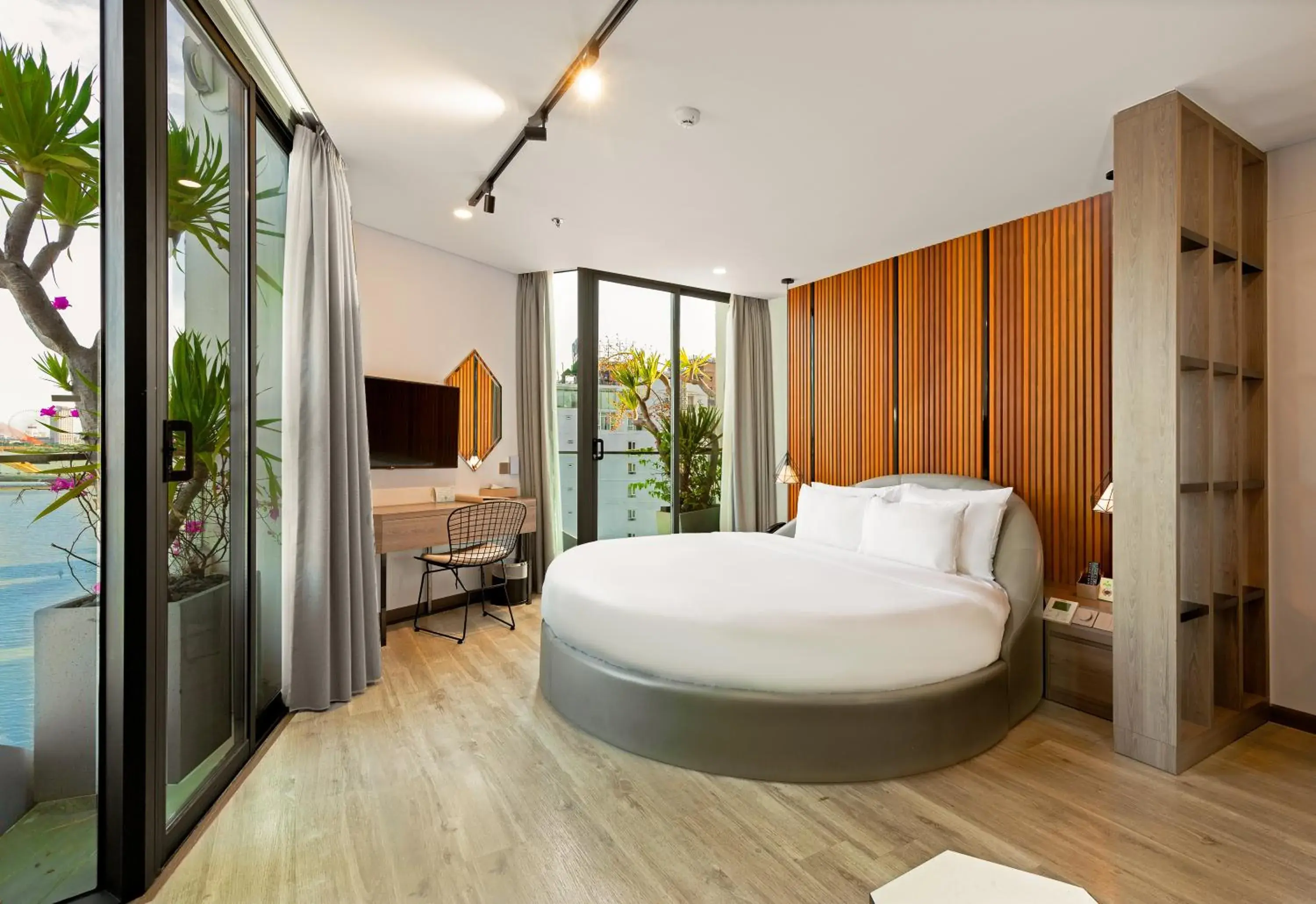 Special Offer - Deluxe Riverfront With Balcony in HAIAN Riverfront Hotel Da Nang Special Offer - Deluxe Riverfront With Balcony in HAIAN Riverfront Hotel Da Nang