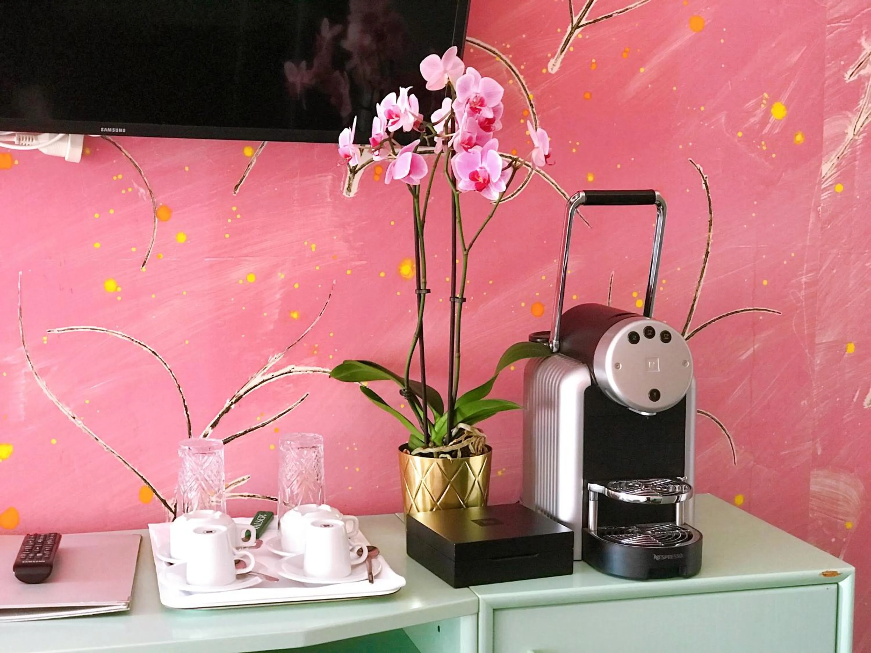 TV and multimedia in SWISS HOTEL LA COURONNE