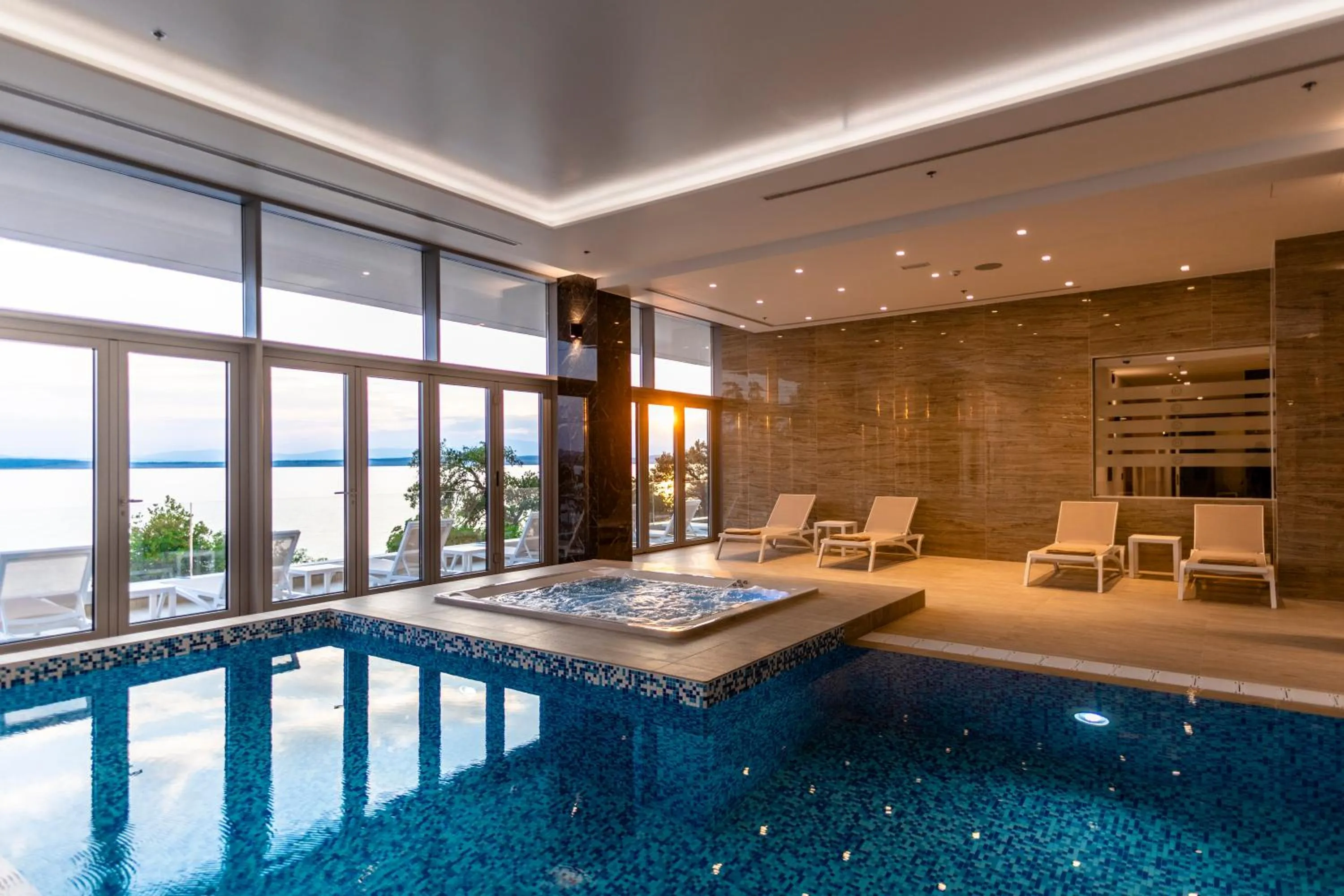 Swimming pool in Hotel Miramare