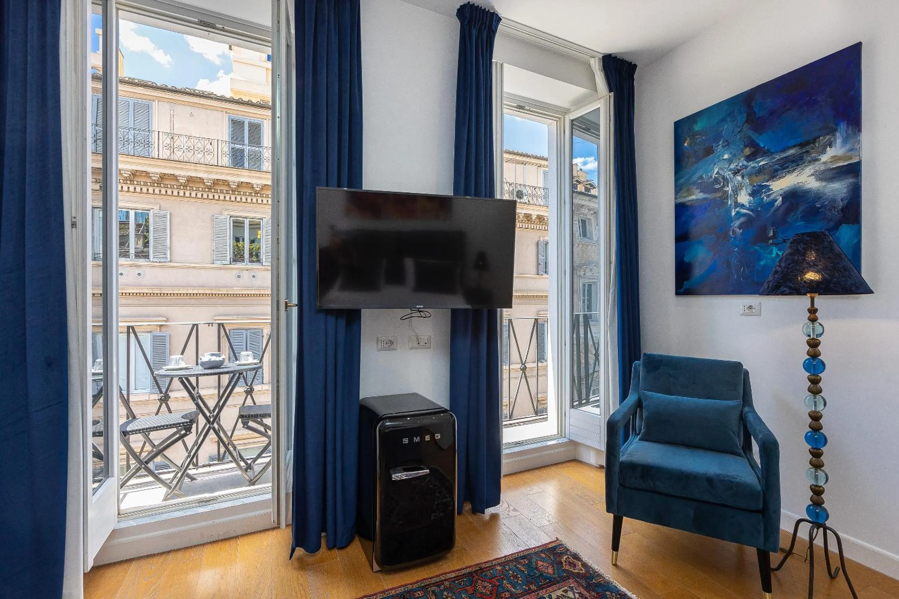 TV and multimedia in Suite della Pigna