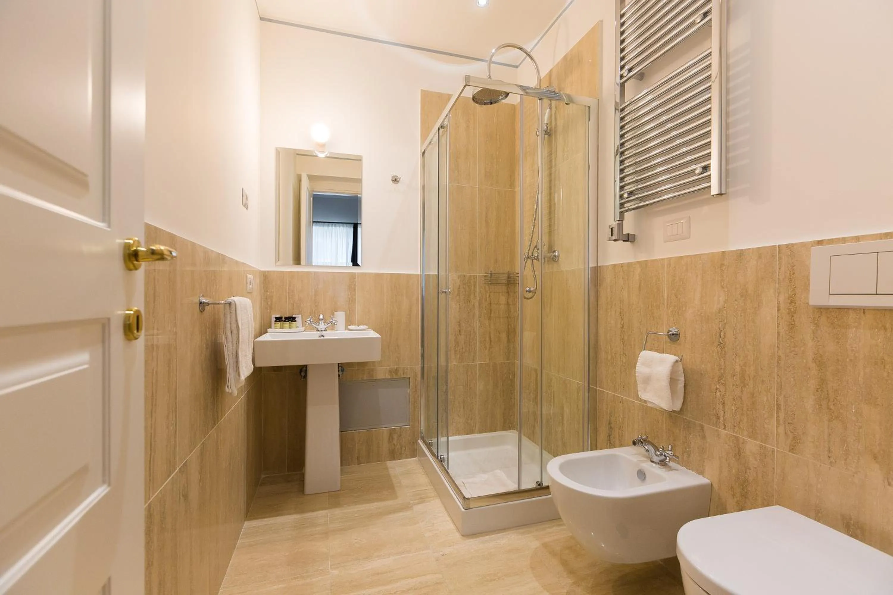 Shower in Suite della Pigna