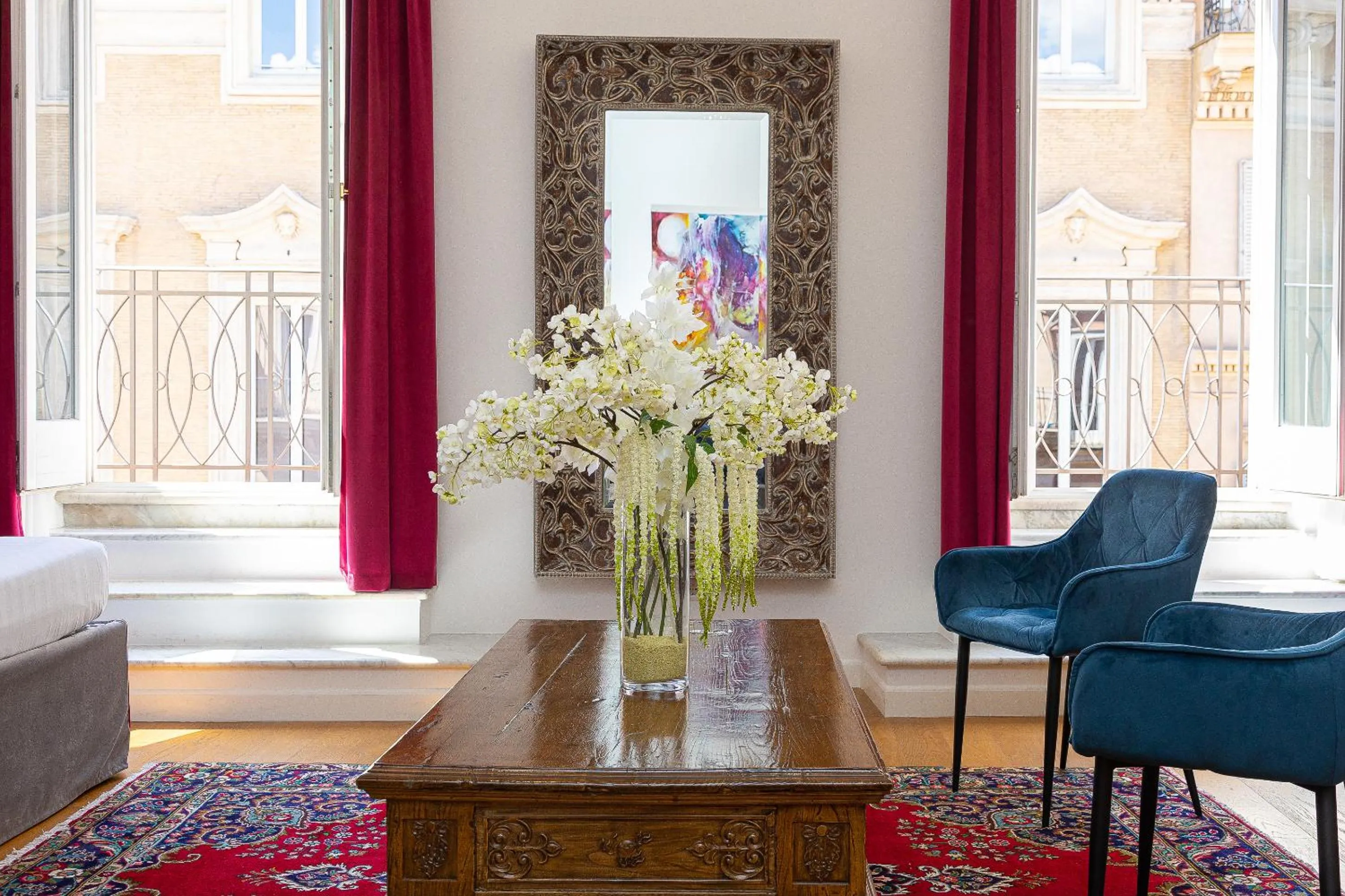 Seating area in Suite della Pigna