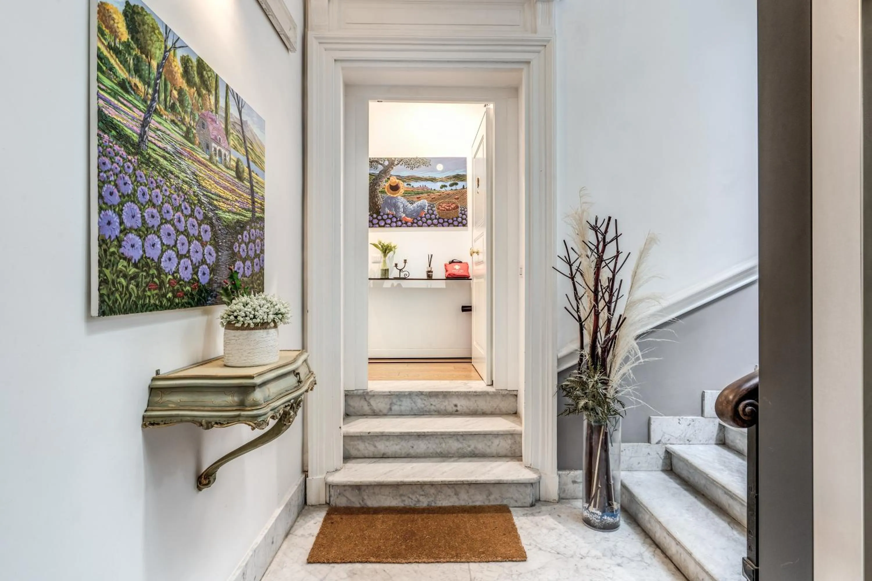 Property building in Suite della Pigna