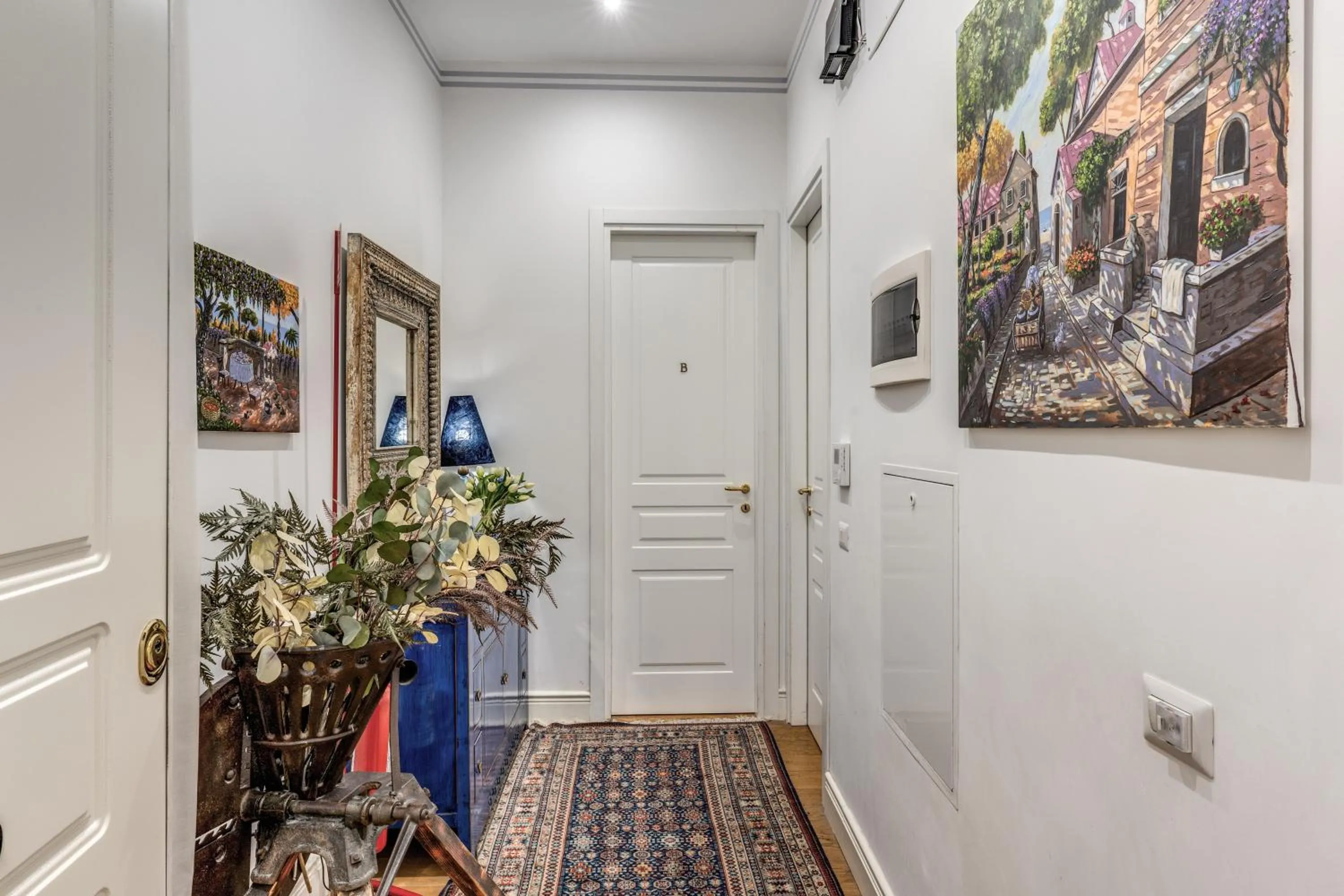 Property building in Suite della Pigna