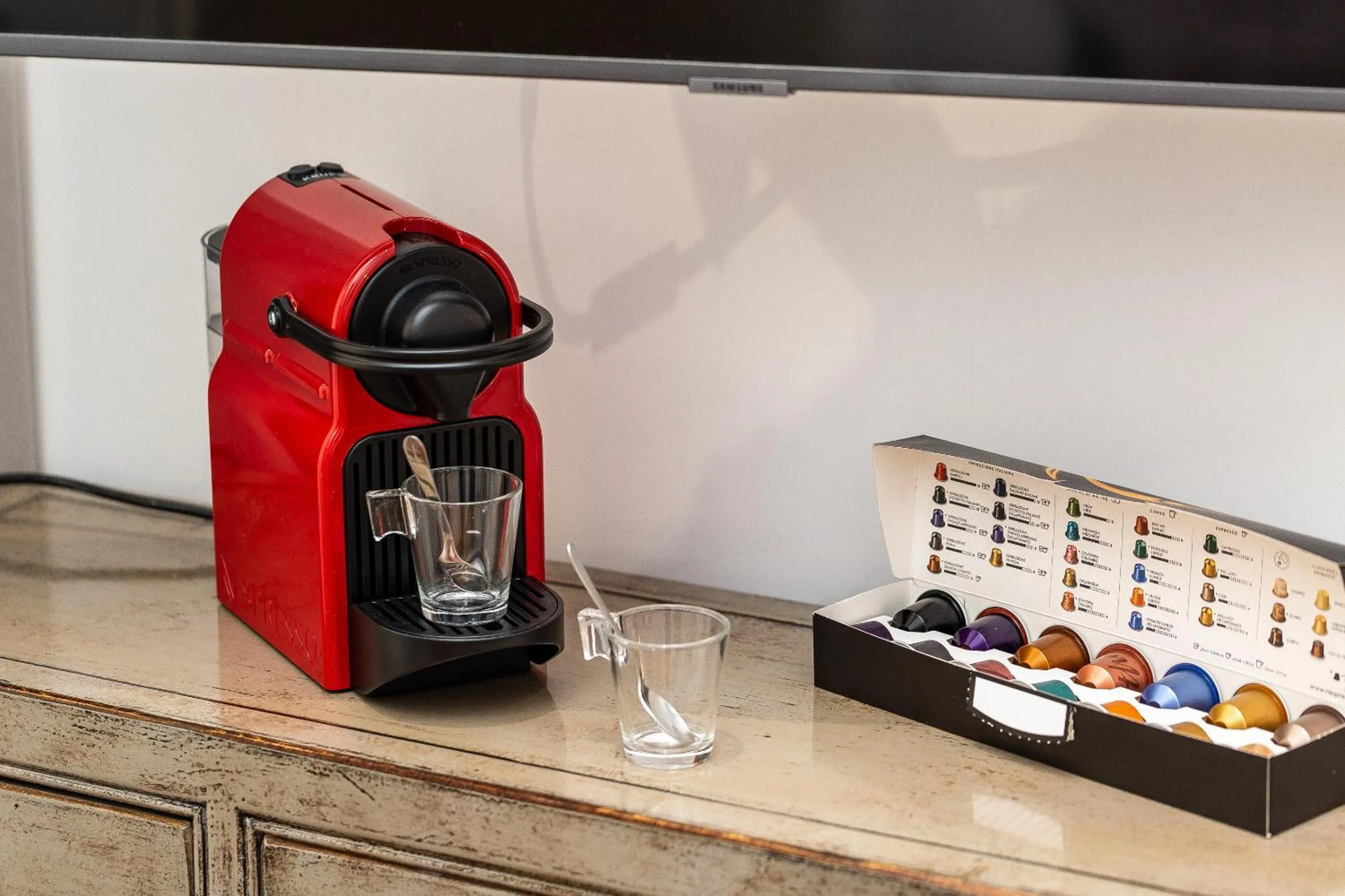 Coffee/tea facilities in Suite della Pigna