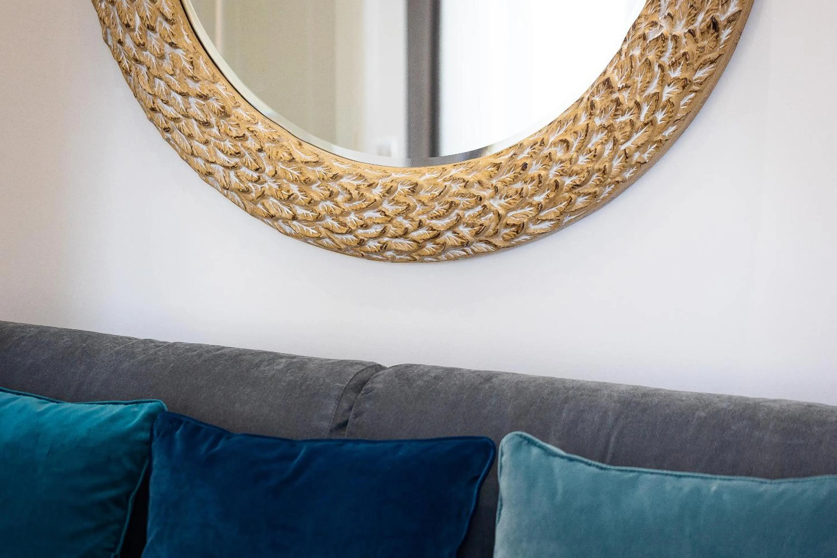 Decorative detail in Suite della Pigna