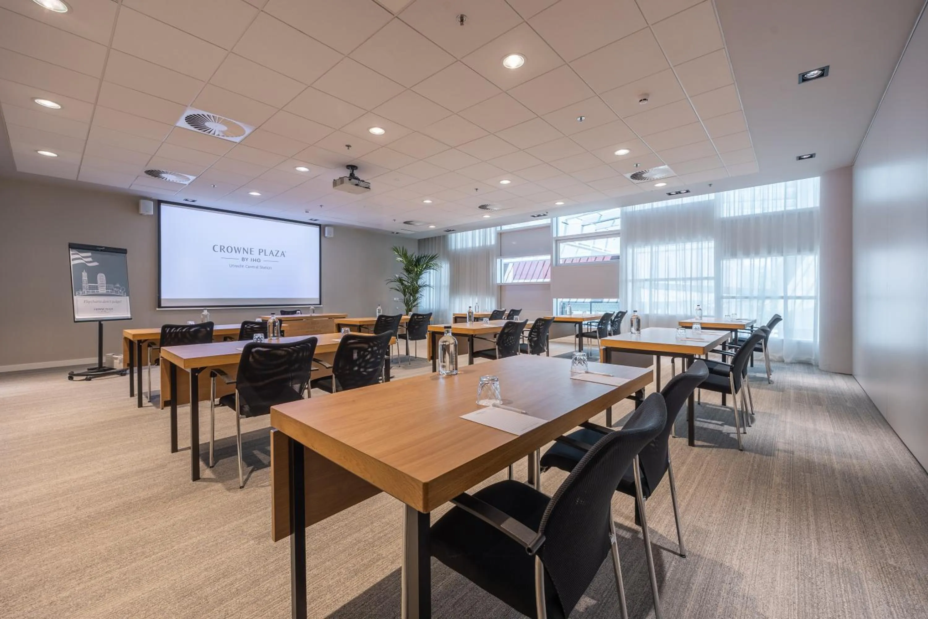 Meeting/conference room in Crowne Plaza Utrecht - Central Station by IHG