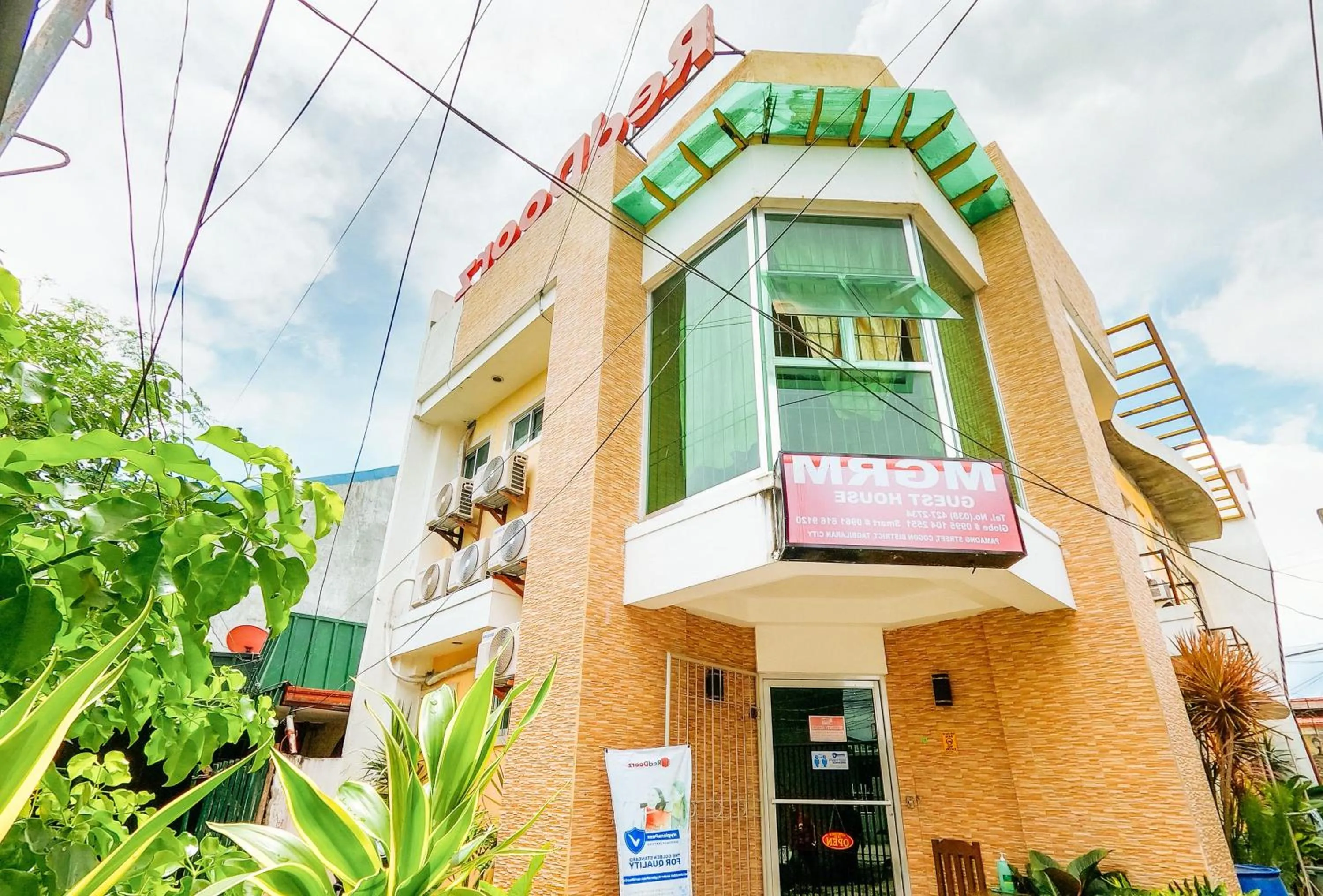 Property building in RedDoorz @ Pamaong Street