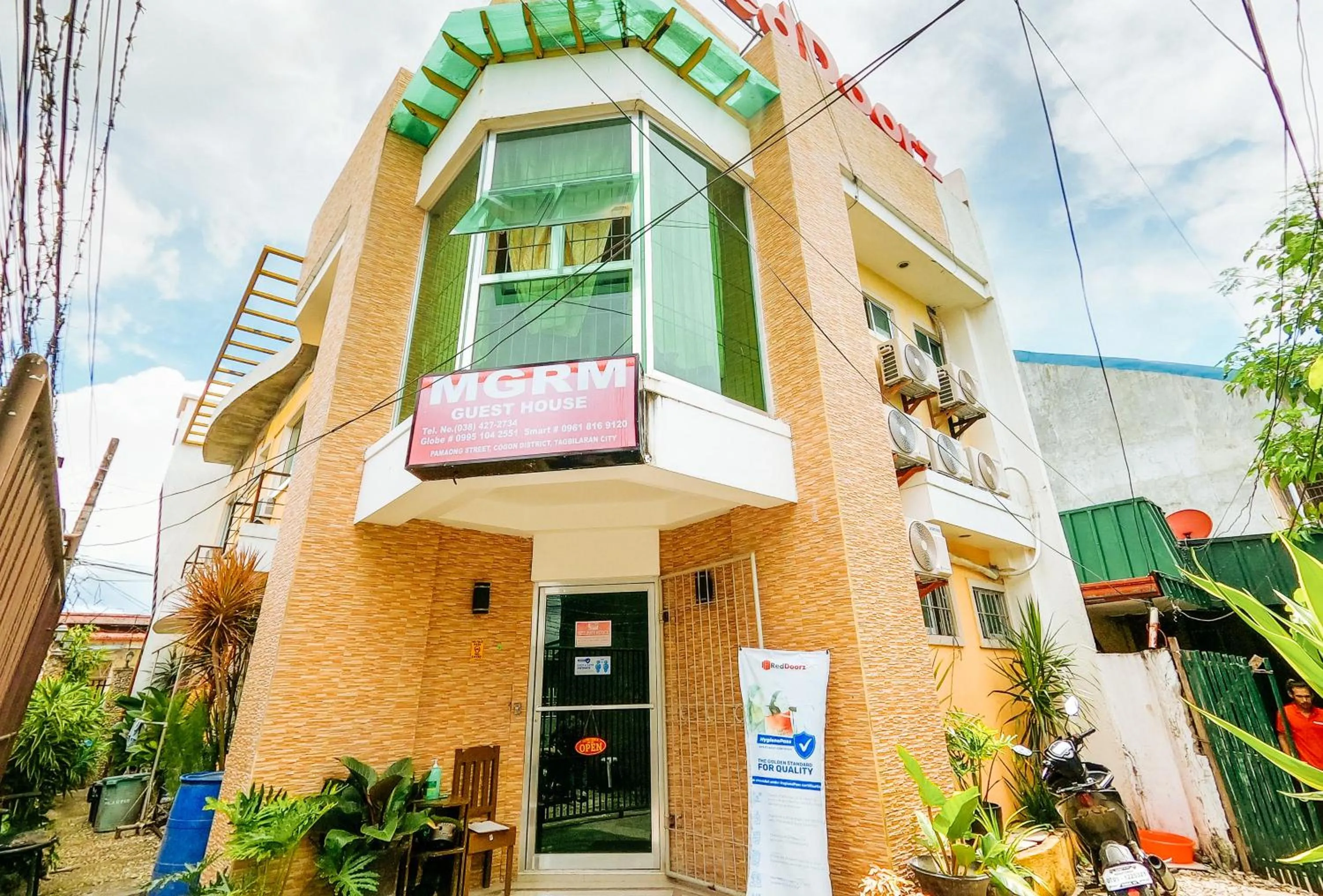 Property building in RedDoorz @ Pamaong Street